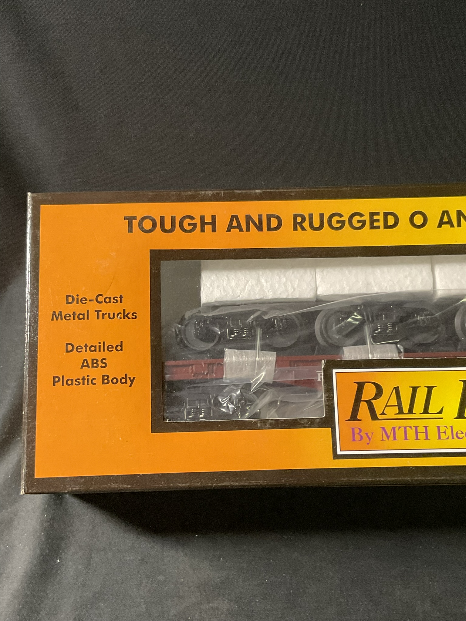 RailKing by MTH Electric Trains O Gauge Pennsylvania Flat Car with Four Bettendorf Trucks 30-76199