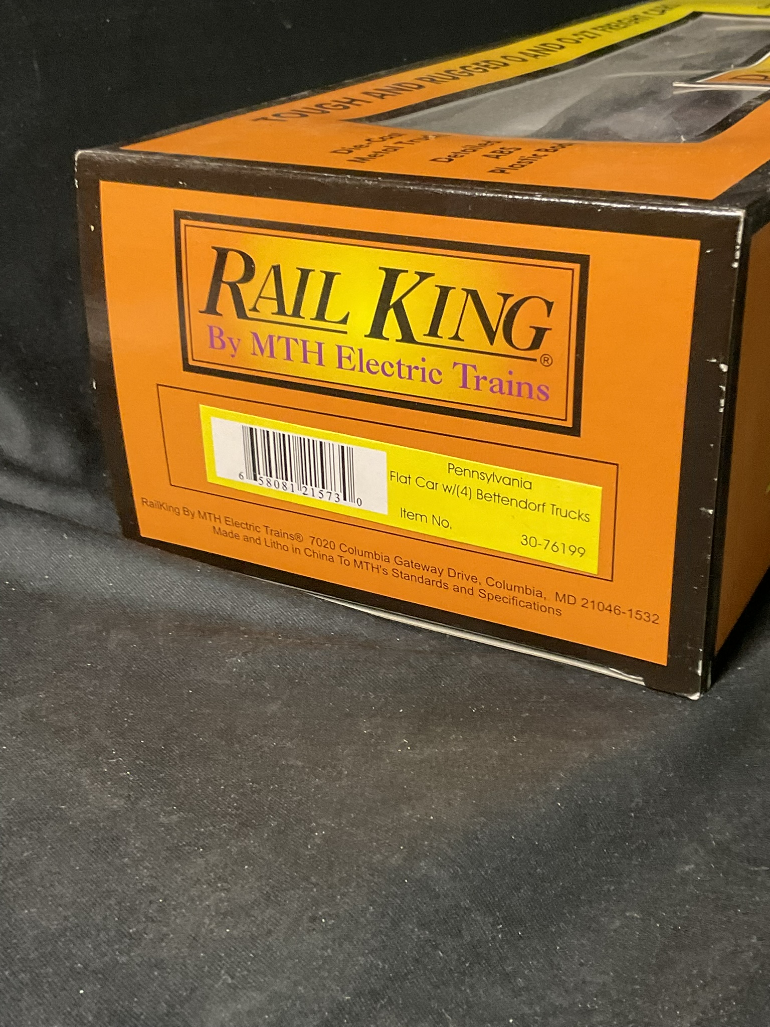 RailKing by MTH Electric Trains O Gauge Pennsylvania Flat Car with Four Bettendorf Trucks 30-76199