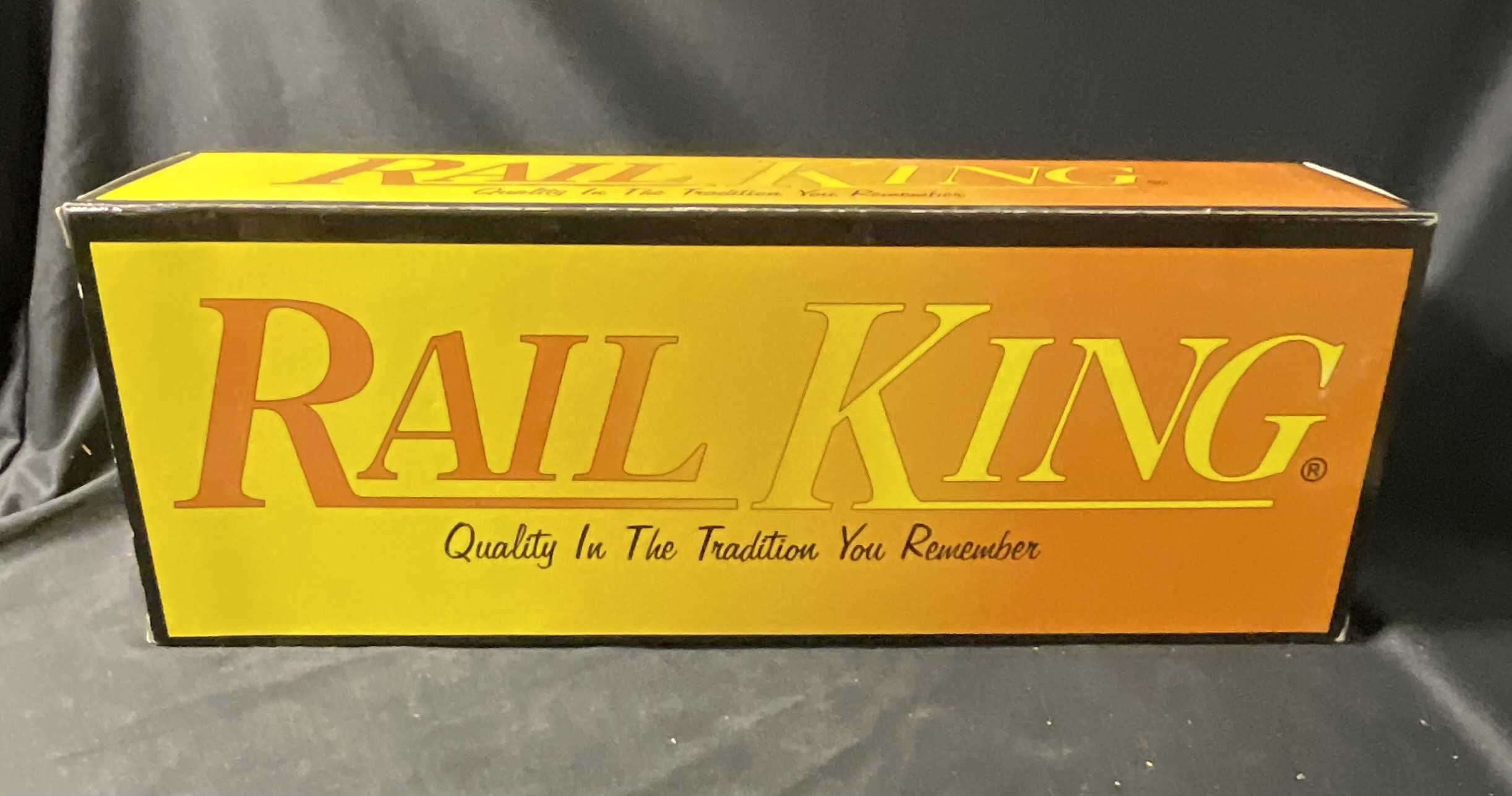 RailKing by MTH Electric Trains O Gauge Pennsylvania Flat Car with Four Bettendorf Trucks 30-76199