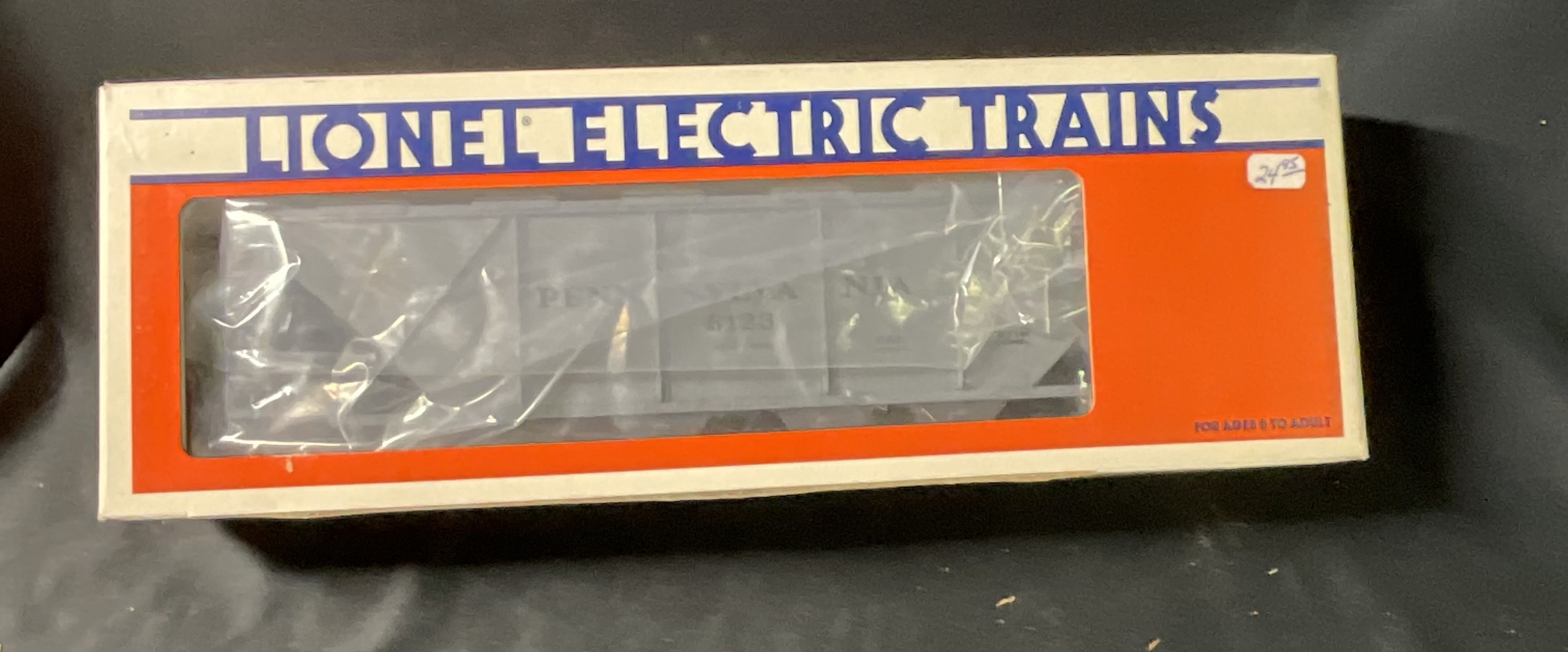 Lionel O-Gauge Pennsylvania Railroad Covered Hopper Car, No. 6-6123