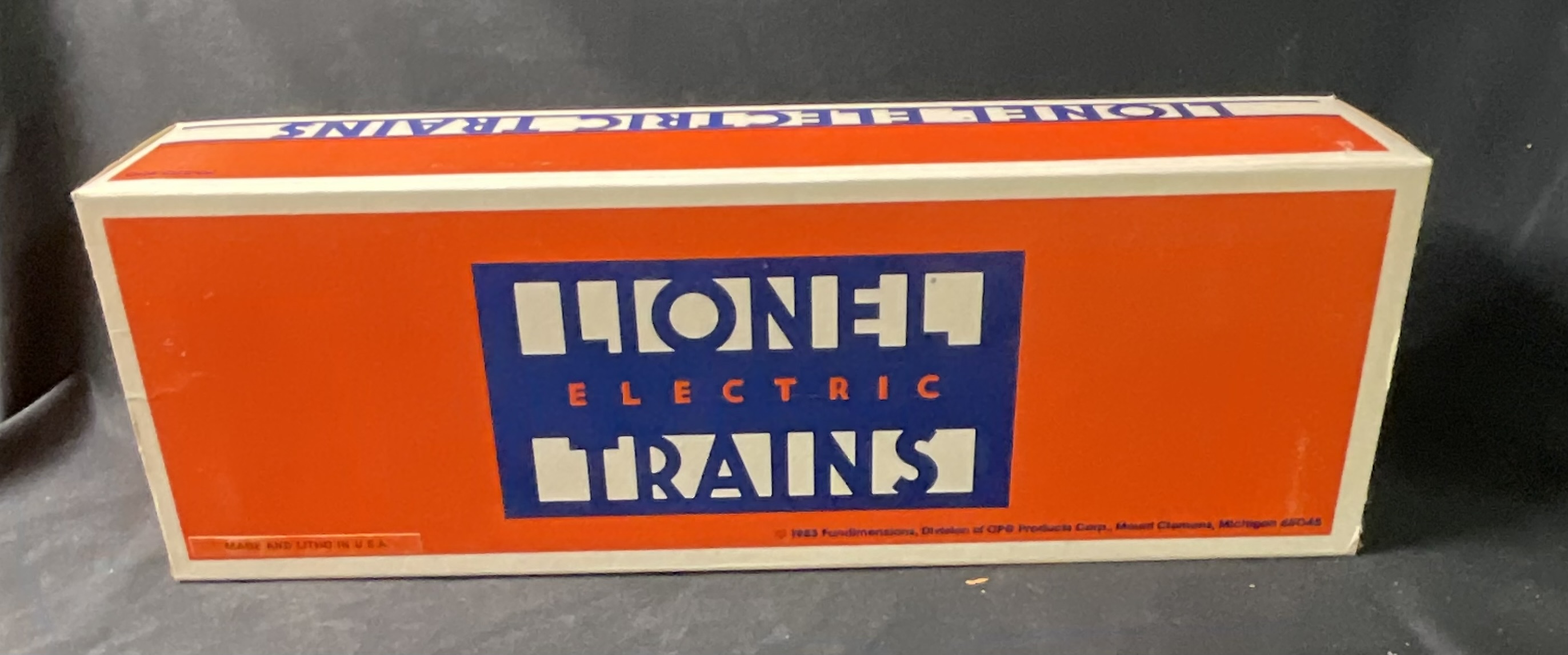 Lionel O-Gauge Pennsylvania Railroad Covered Hopper Car, No. 6-6123