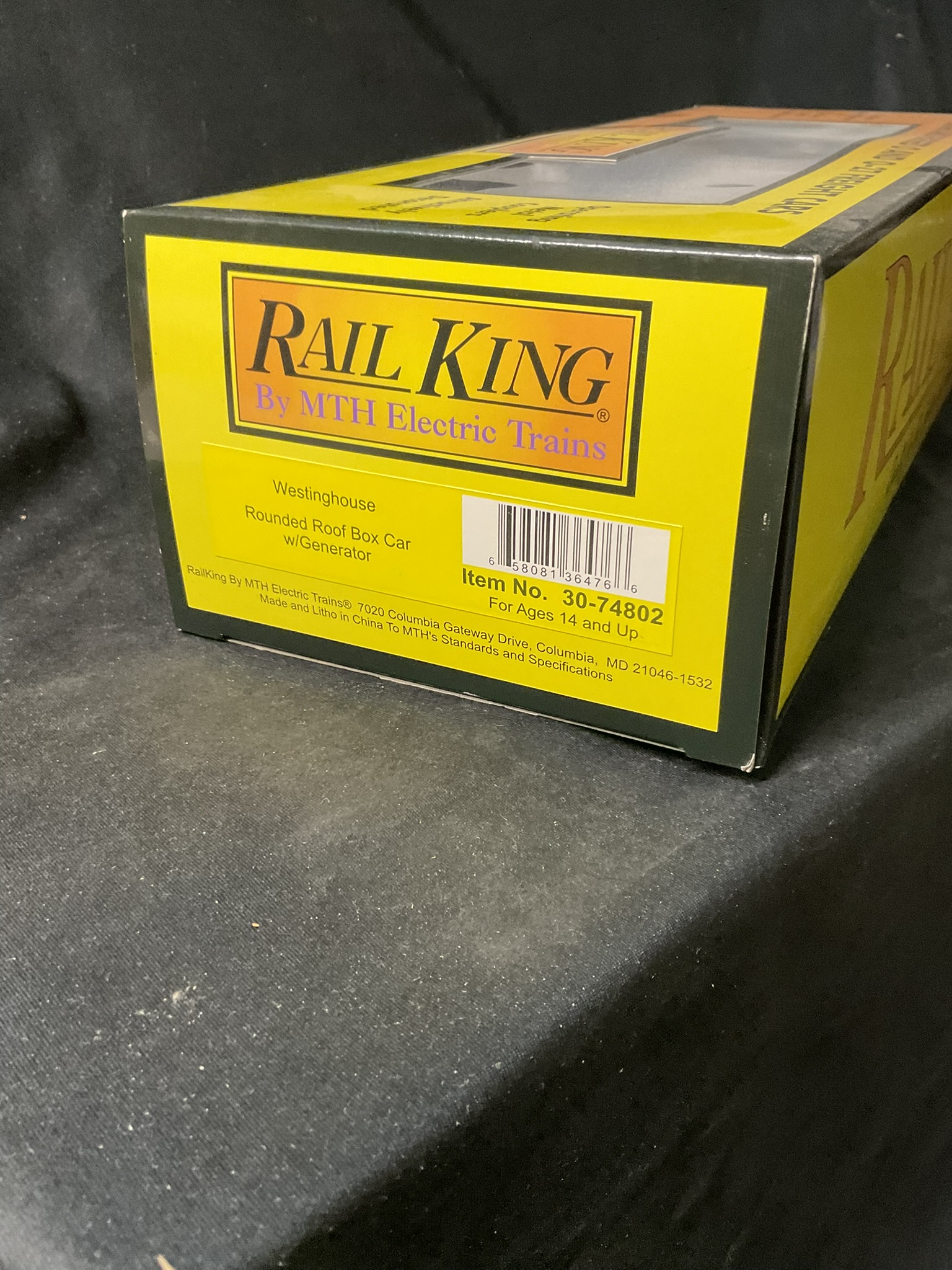 MTH RailKing Westinghouse Rounded Roof Box Car with Generator 30-74802