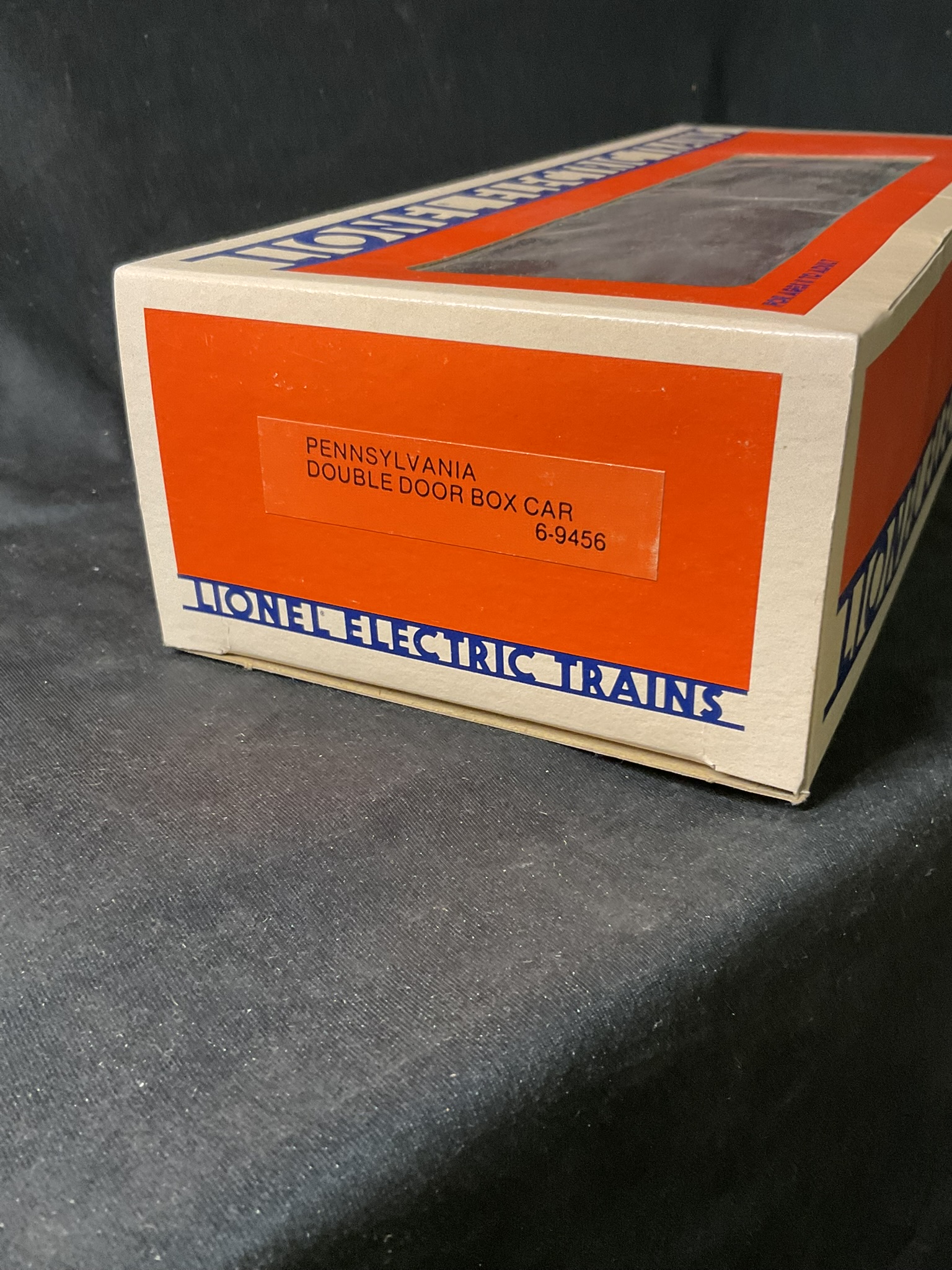 Lionel 6-9456 Pennsylvania Railroad Double Door Boxcar in Original Box