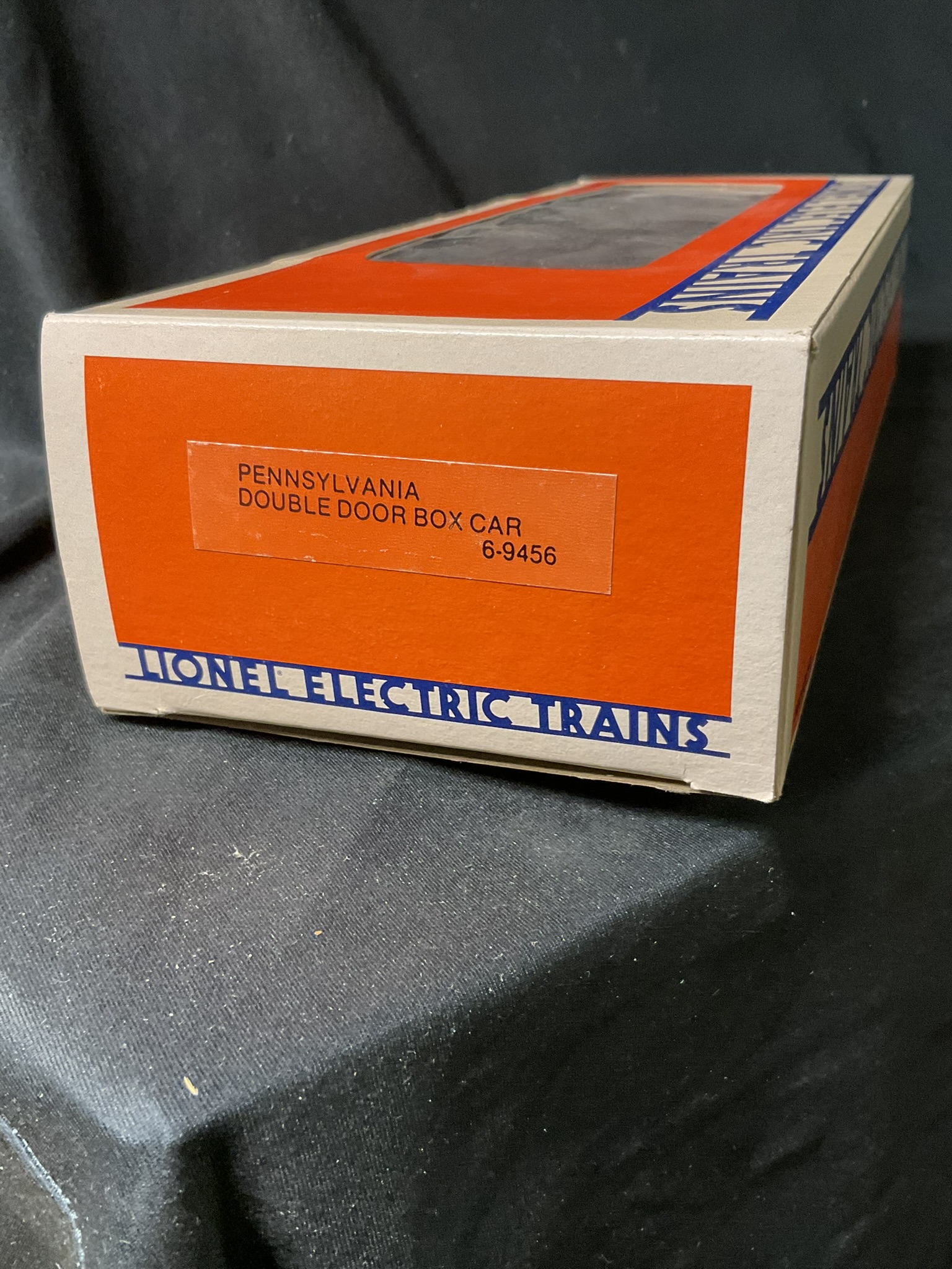 Lionel 6-9456 Pennsylvania Railroad Double Door Boxcar in Original Box