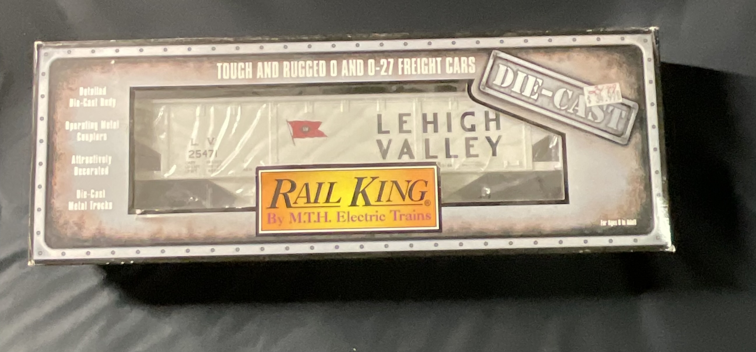Rail King by M.T.H. Electric Trains Lehigh Valley 4-Bay Hopper 30-8002