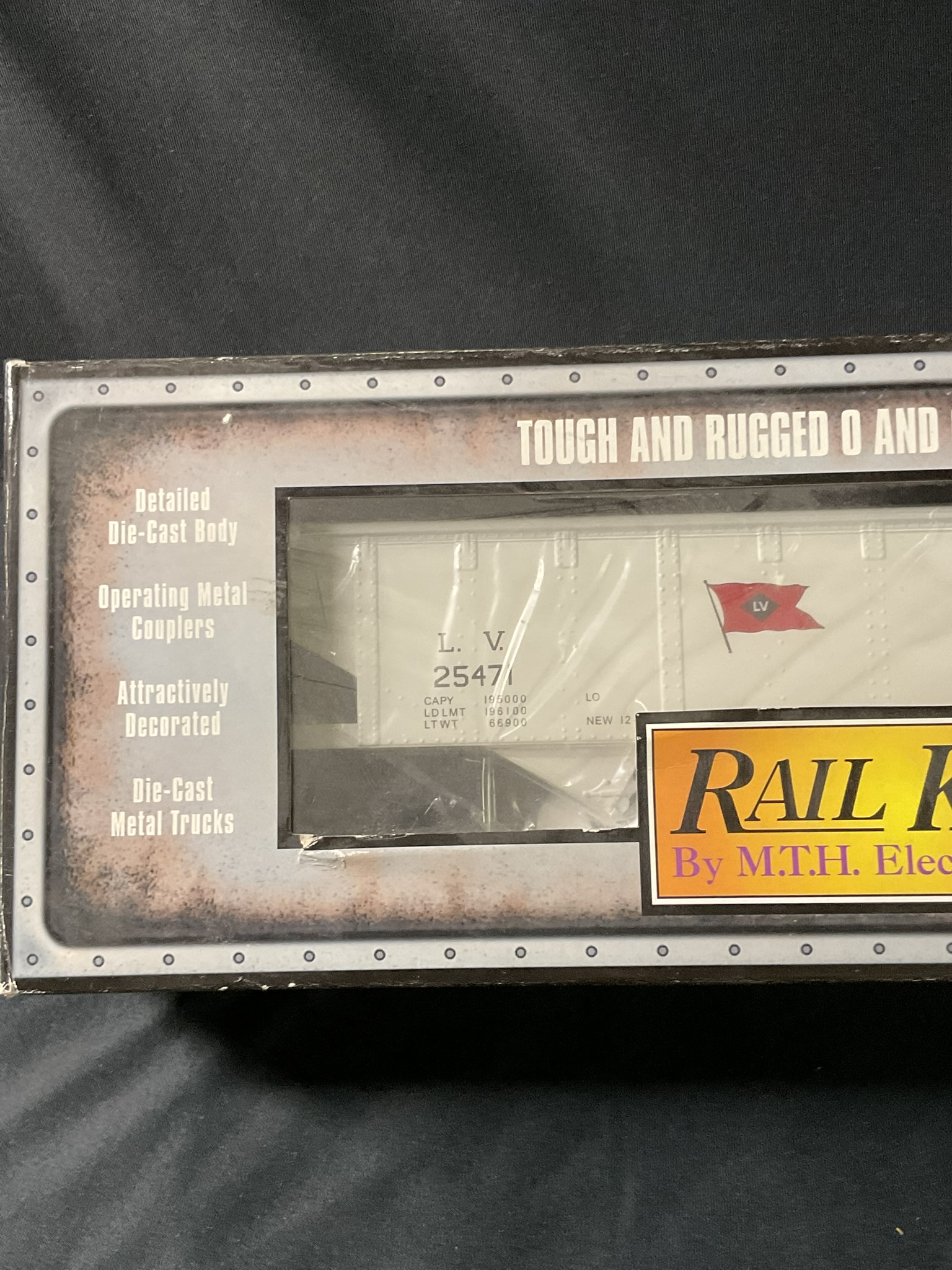 Rail King by M.T.H. Electric Trains Lehigh Valley 4-Bay Hopper 30-8002