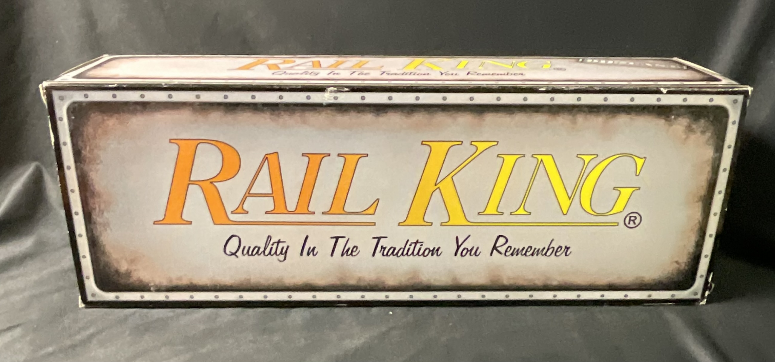 Rail King by M.T.H. Electric Trains Lehigh Valley 4-Bay Hopper 30-8002