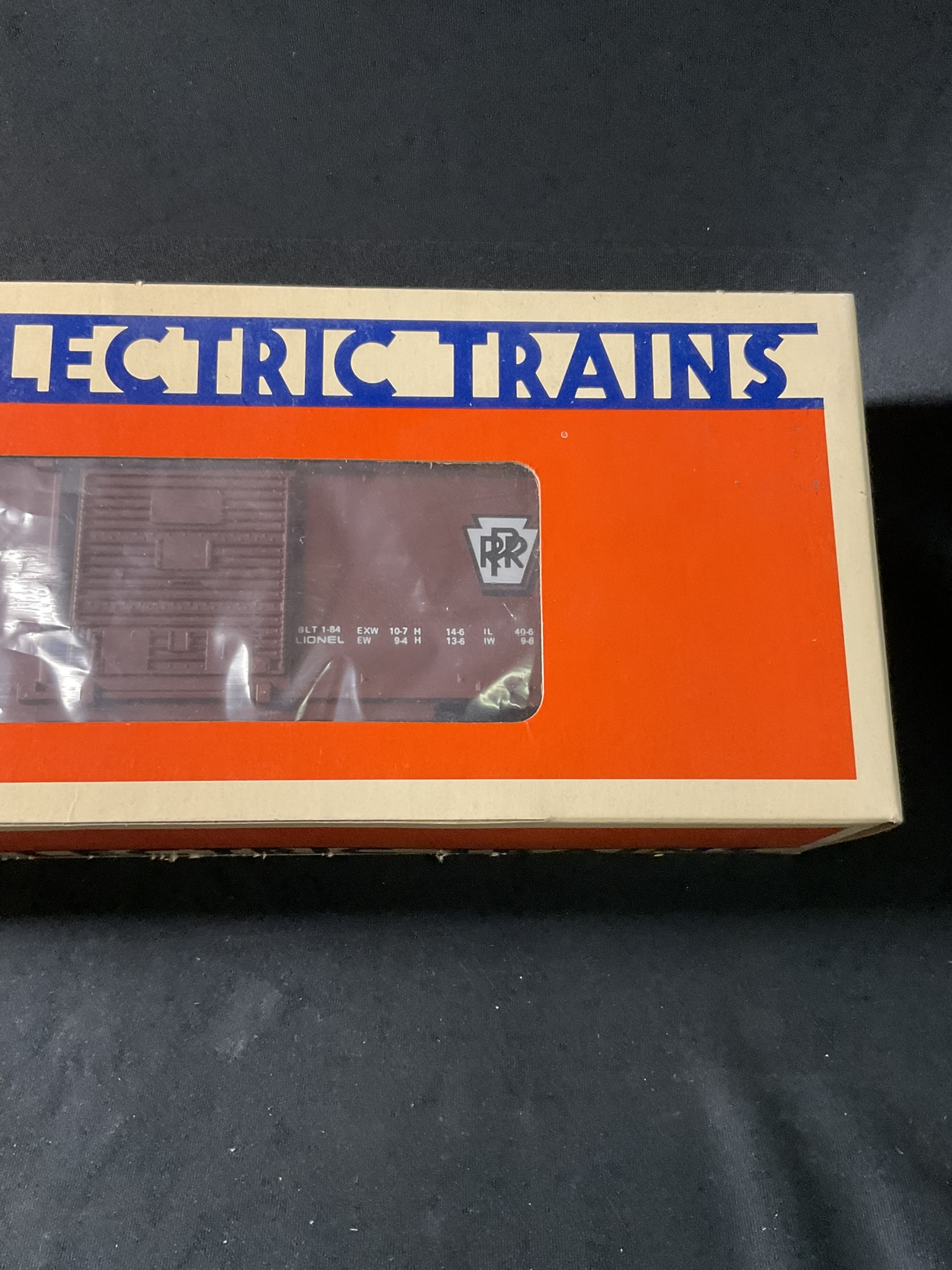 Lionel O-Gauge Pennsylvania Railroad Single-Door Box Car 6-9476 with Original Box