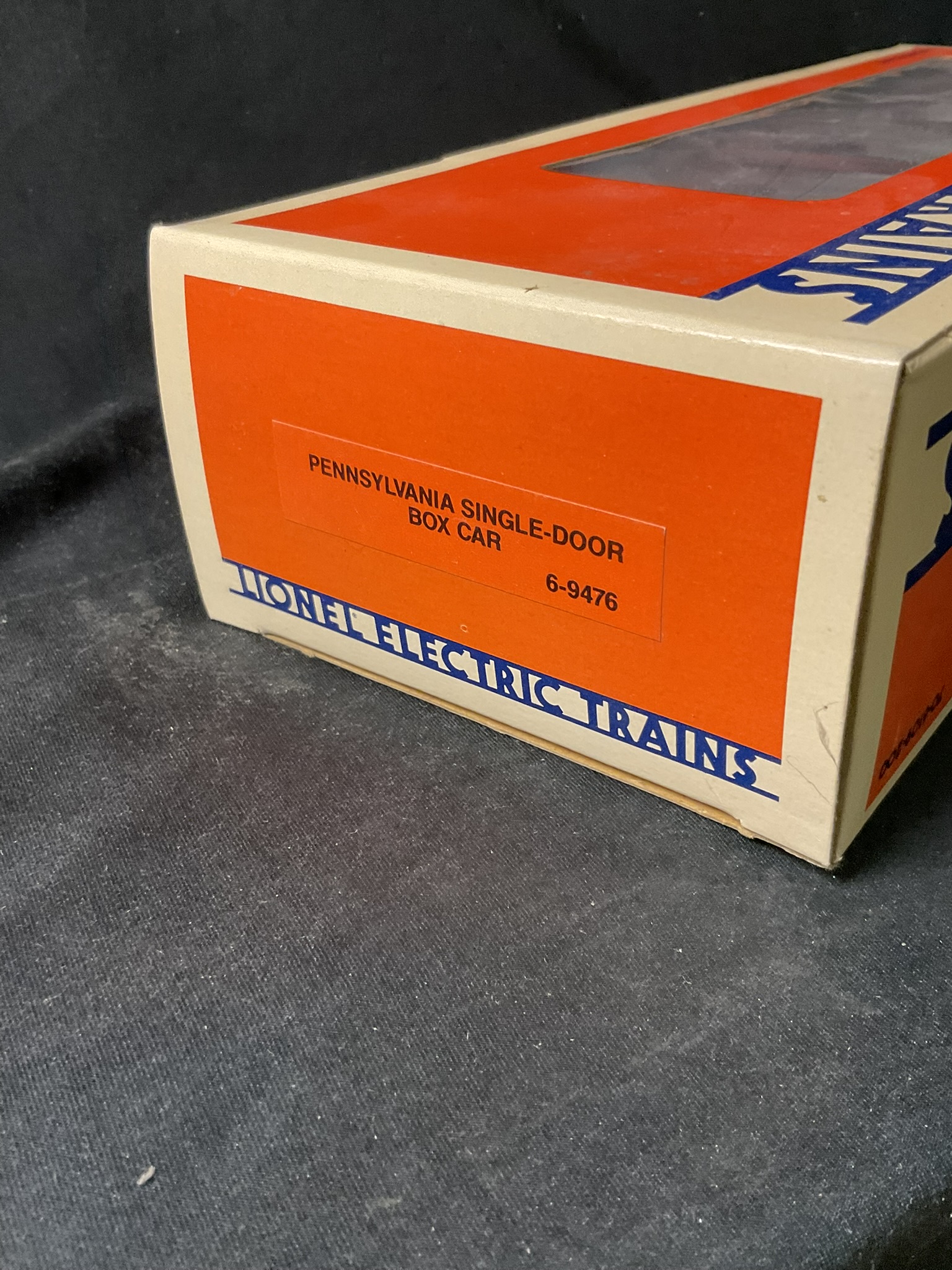Lionel O-Gauge Pennsylvania Railroad Single-Door Box Car 6-9476 with Original Box