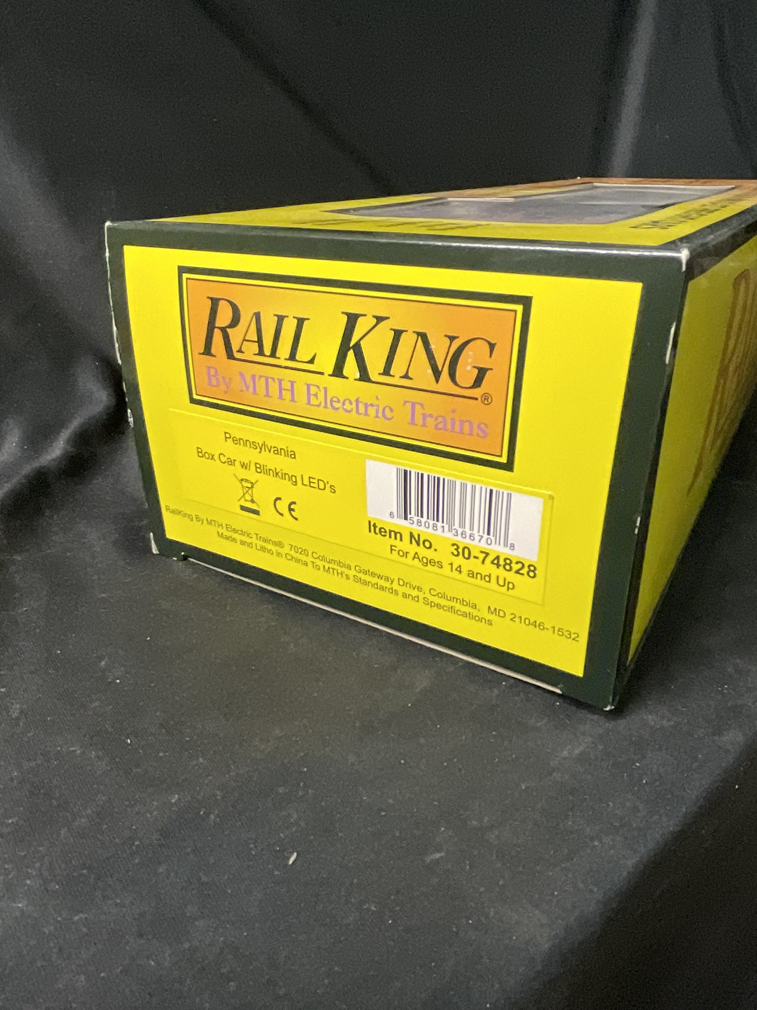 MTH RailKing Pennsylvania Railroad Box Car with Blinking LEDs Item Number 30-74828