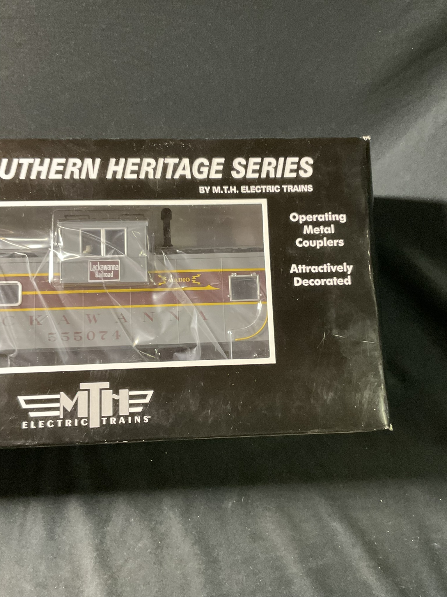 M.T.H. Electric Trains Norfolk Southern Heritage Series Lackawanna Extended Vision Caboose 20-91395
