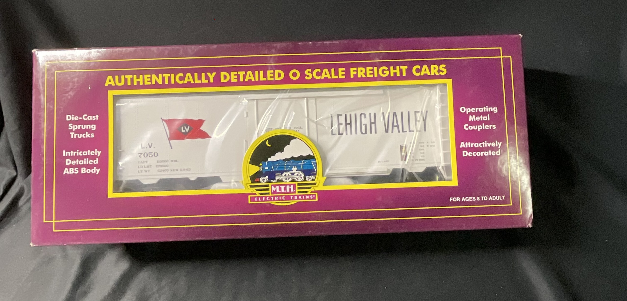 M.T.H. Electric Trains O Scale Lehigh Valley 40 Foot Reefer Car 20-94094