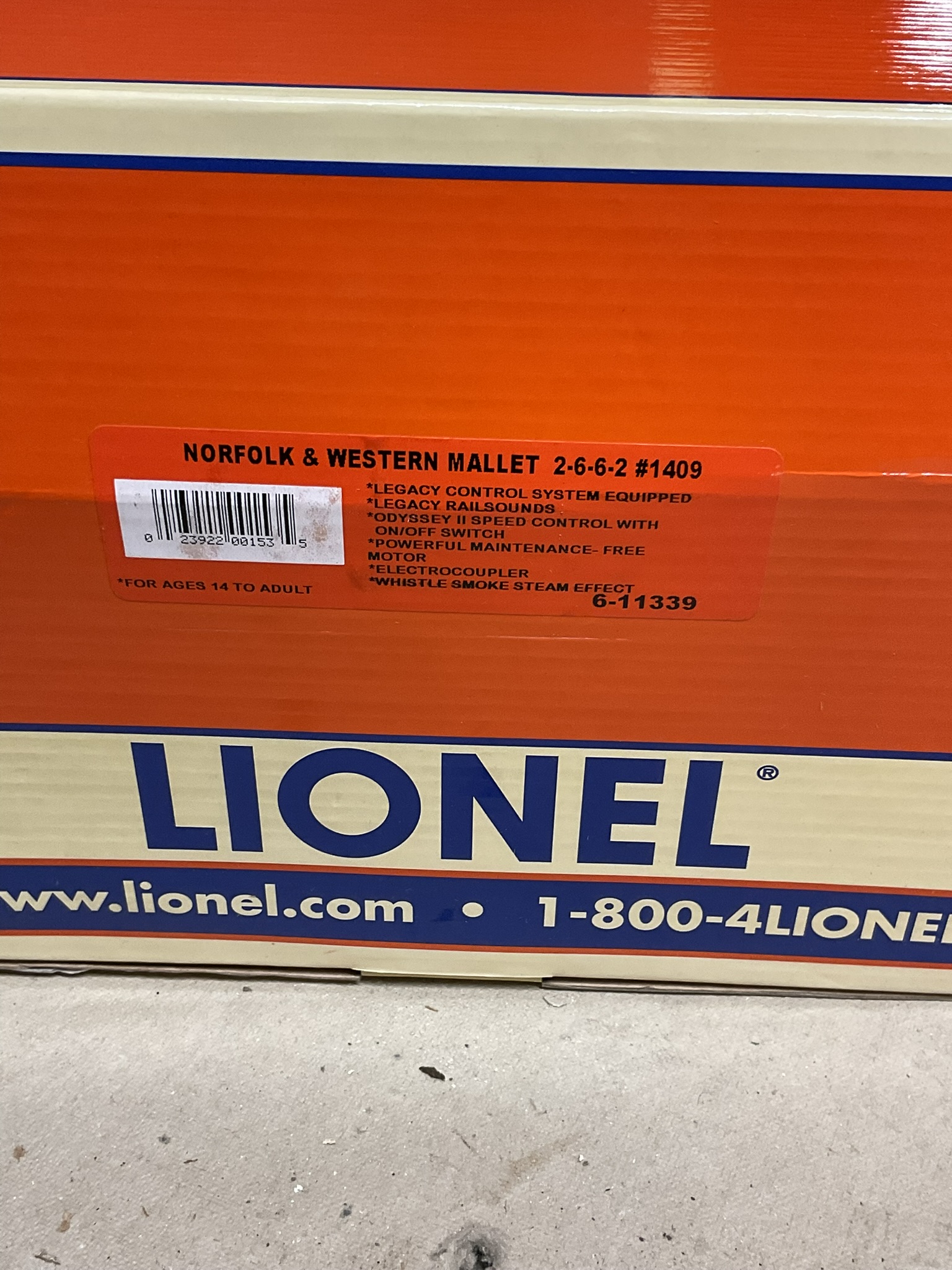 Lionel O Gauge Norfolk & Western Mallet 2-6-6-2 Steam Locomotive and Tender Set 6-11339