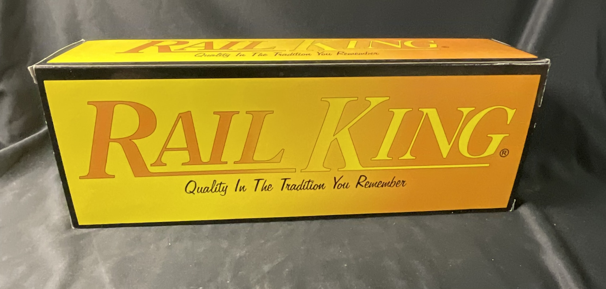 MTH RailKing Auto Transportation Flatcar with A Pair of Ertl 1970 Oldsmobile 442 Cars