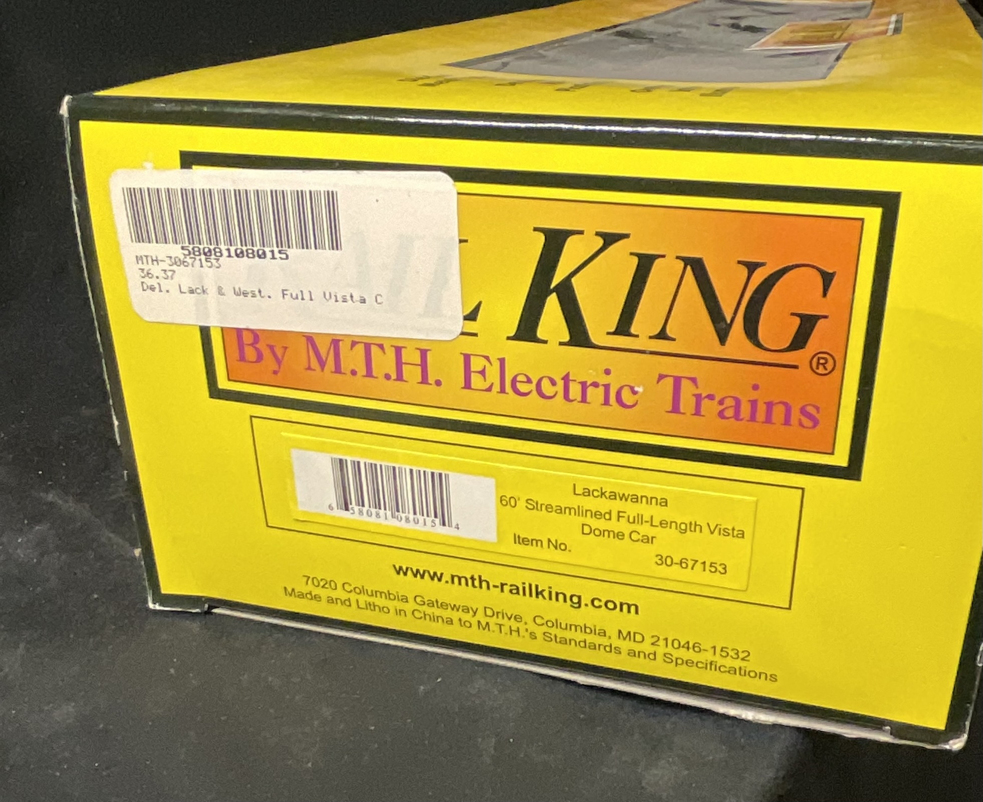 M.T.H. Electric Trains Rail King O-Gauge Lackawanna 60-Foot Streamlined Full-Length Vista Dome Car 30-67153