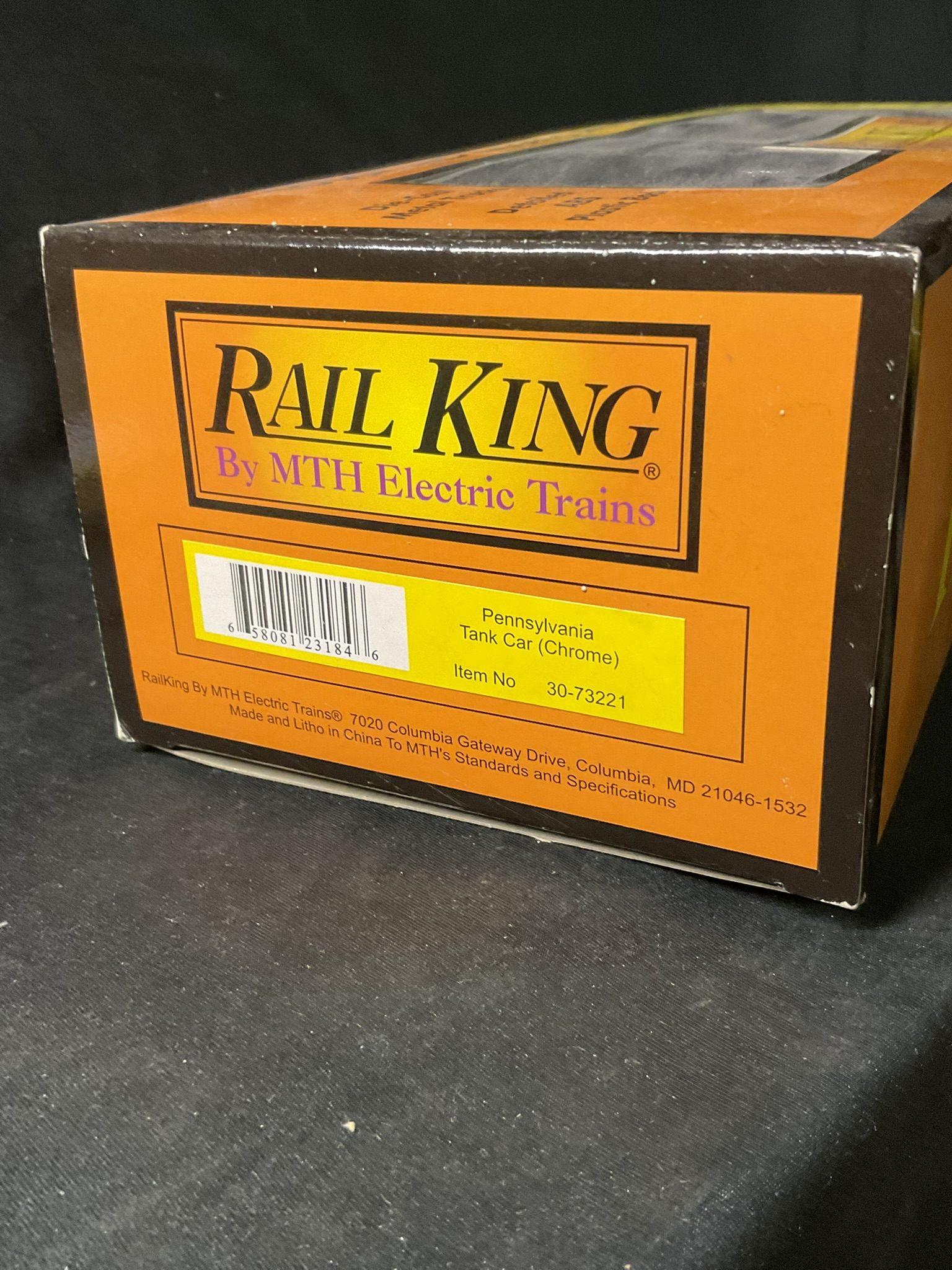 RailKing by MTH Electric Trains O Scale Pennsylvania Chrome Tank Car 30-73221