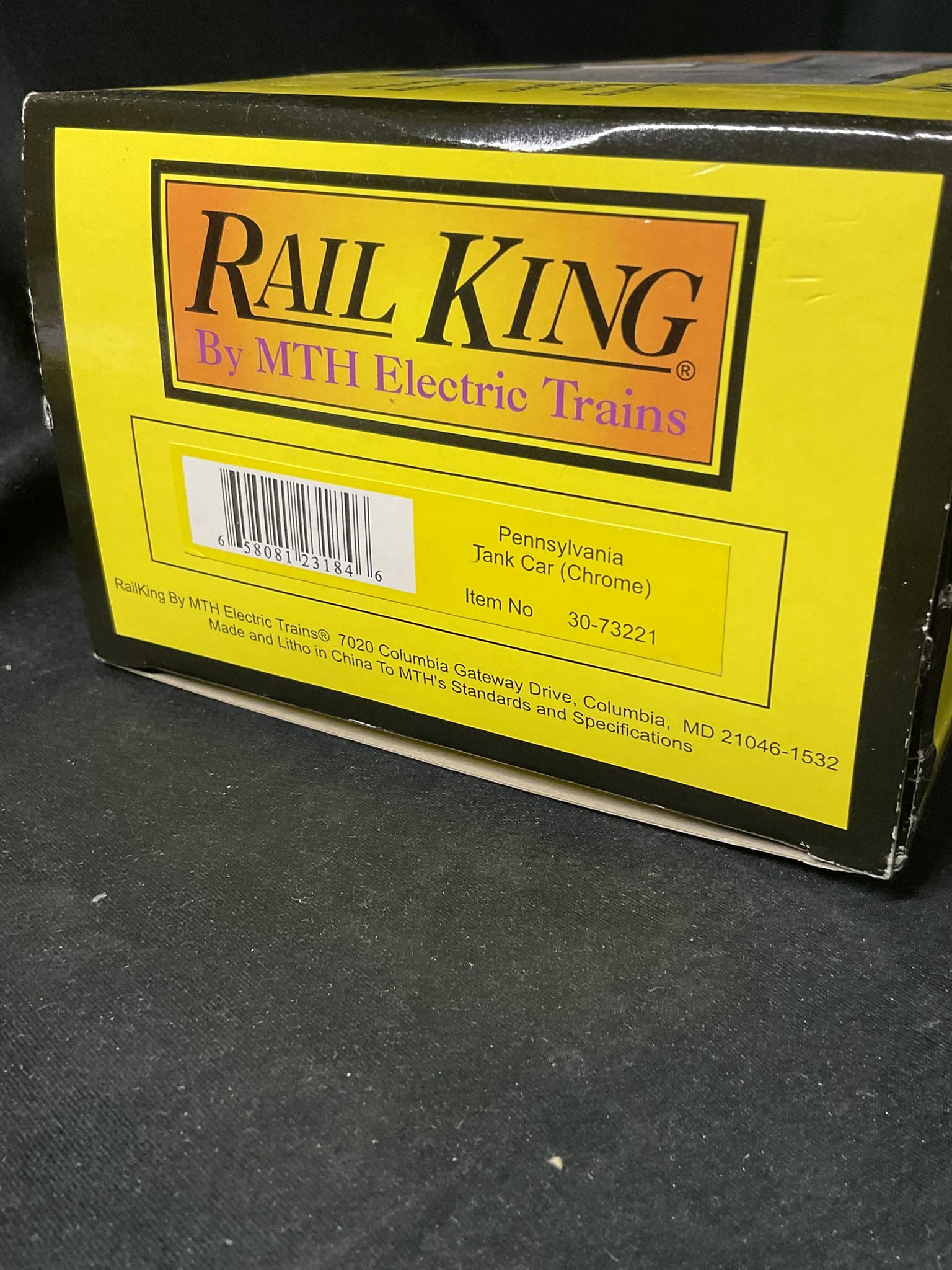 RailKing by MTH Electric Trains O Scale Pennsylvania Chrome Tank Car 30-73221