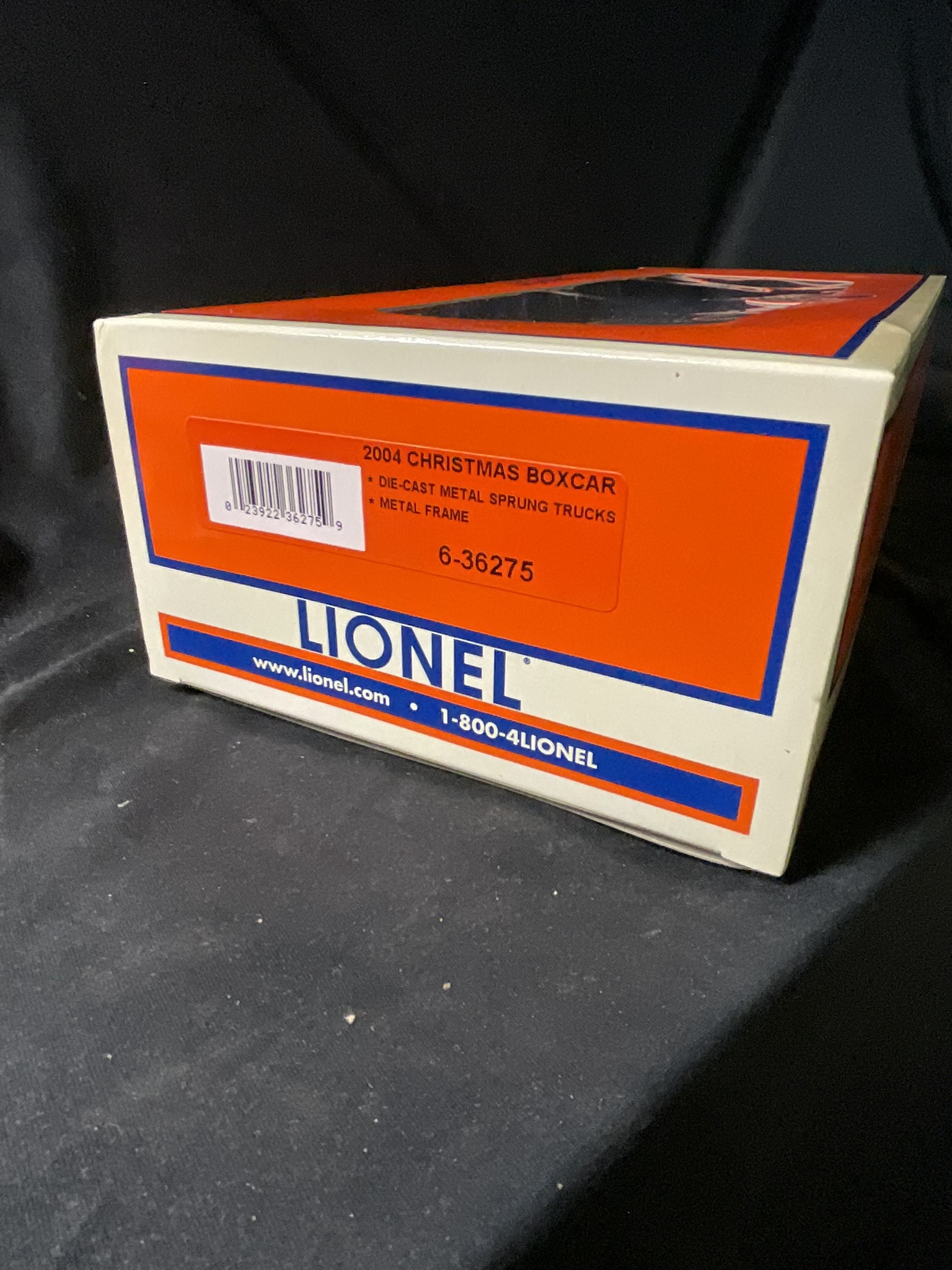 Lionel 6-36275 2004 Christmas Boxcar in Original Box