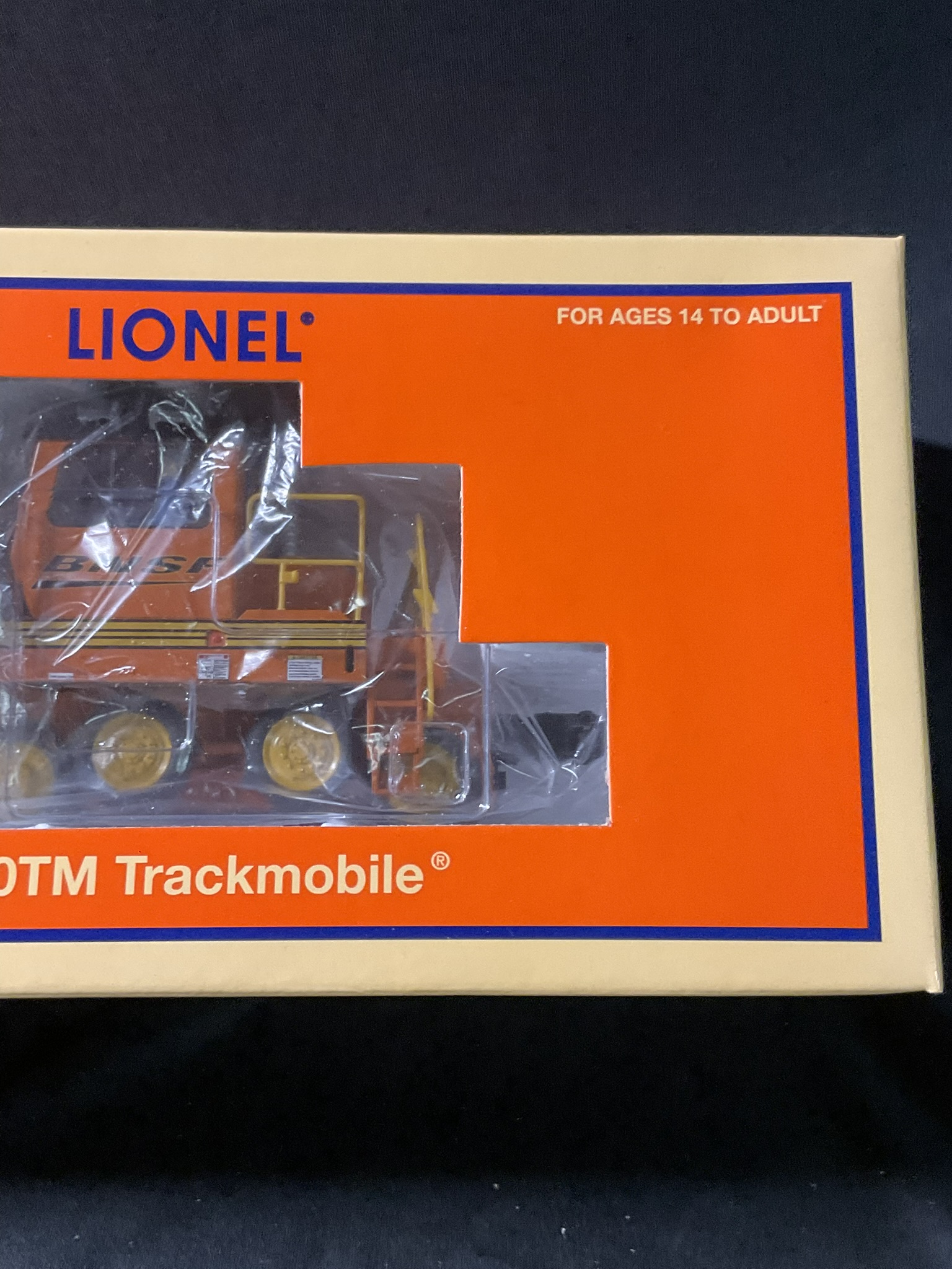 Lionel 6-28469 BNSF 4850TM Trackmobile O-Gauge Model