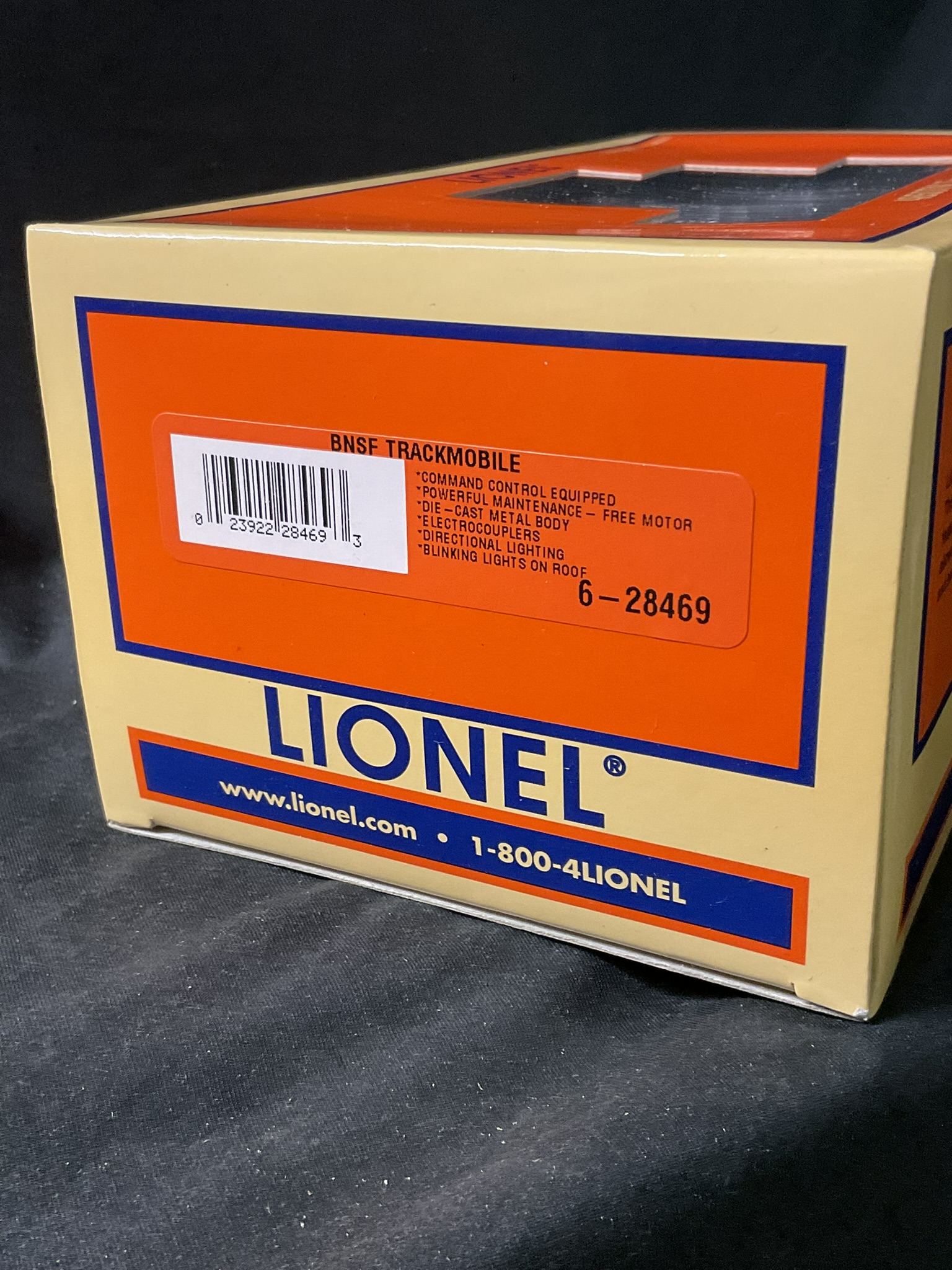 Lionel 6-28469 BNSF 4850TM Trackmobile O-Gauge Model