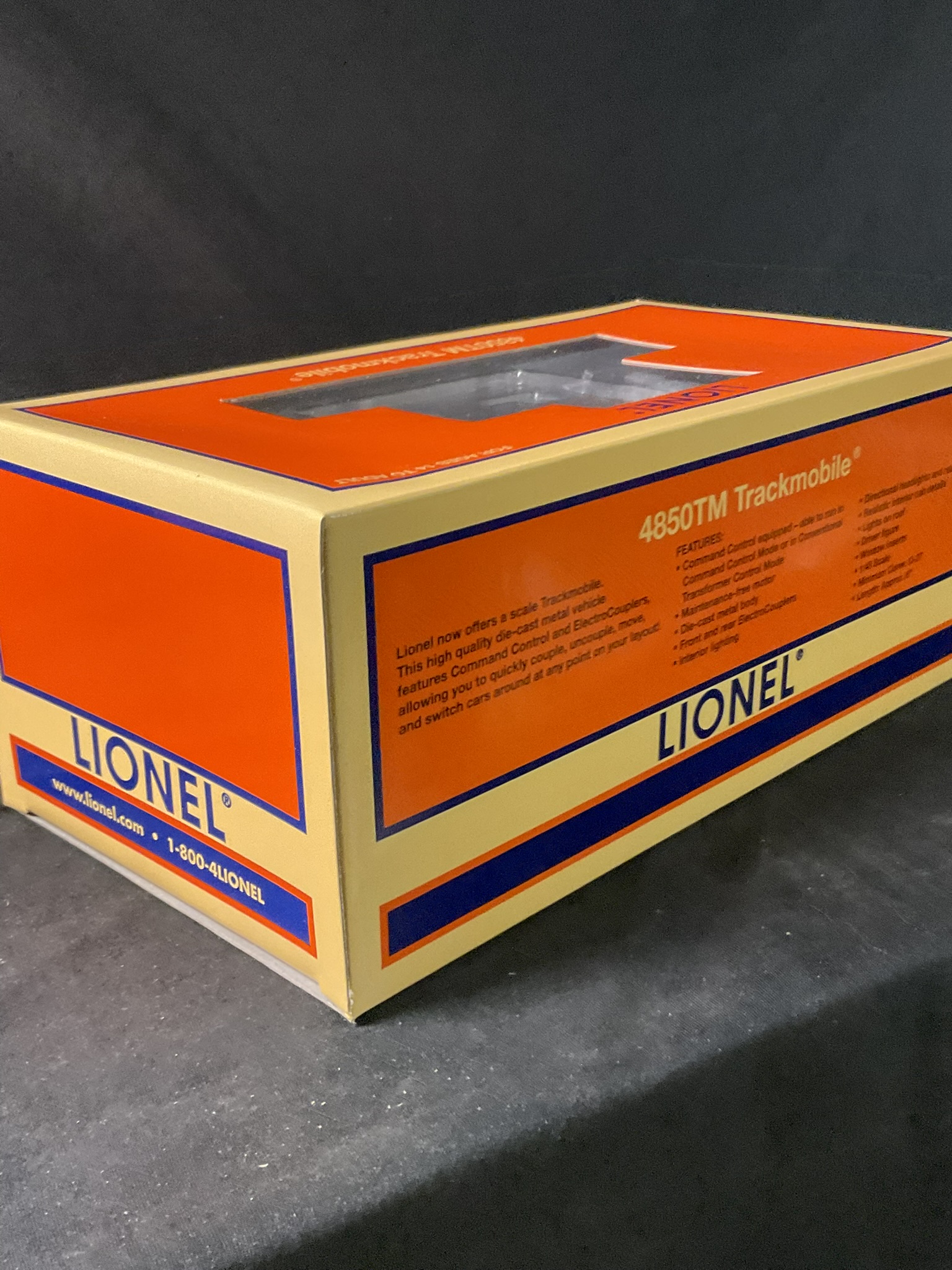 Lionel 6-28469 BNSF 4850TM Trackmobile O-Gauge Model
