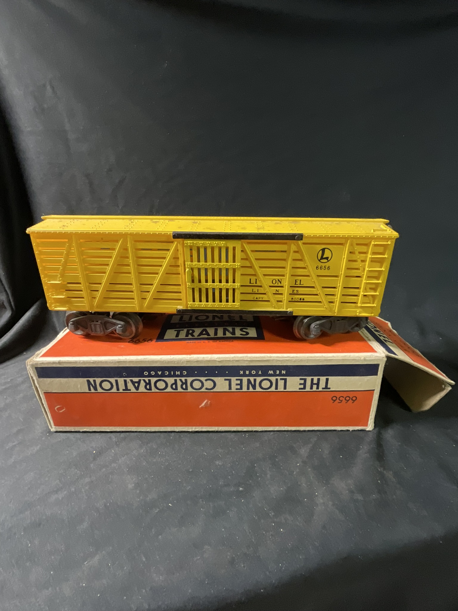 Lionel No. 6656 Stock Car with Original Box