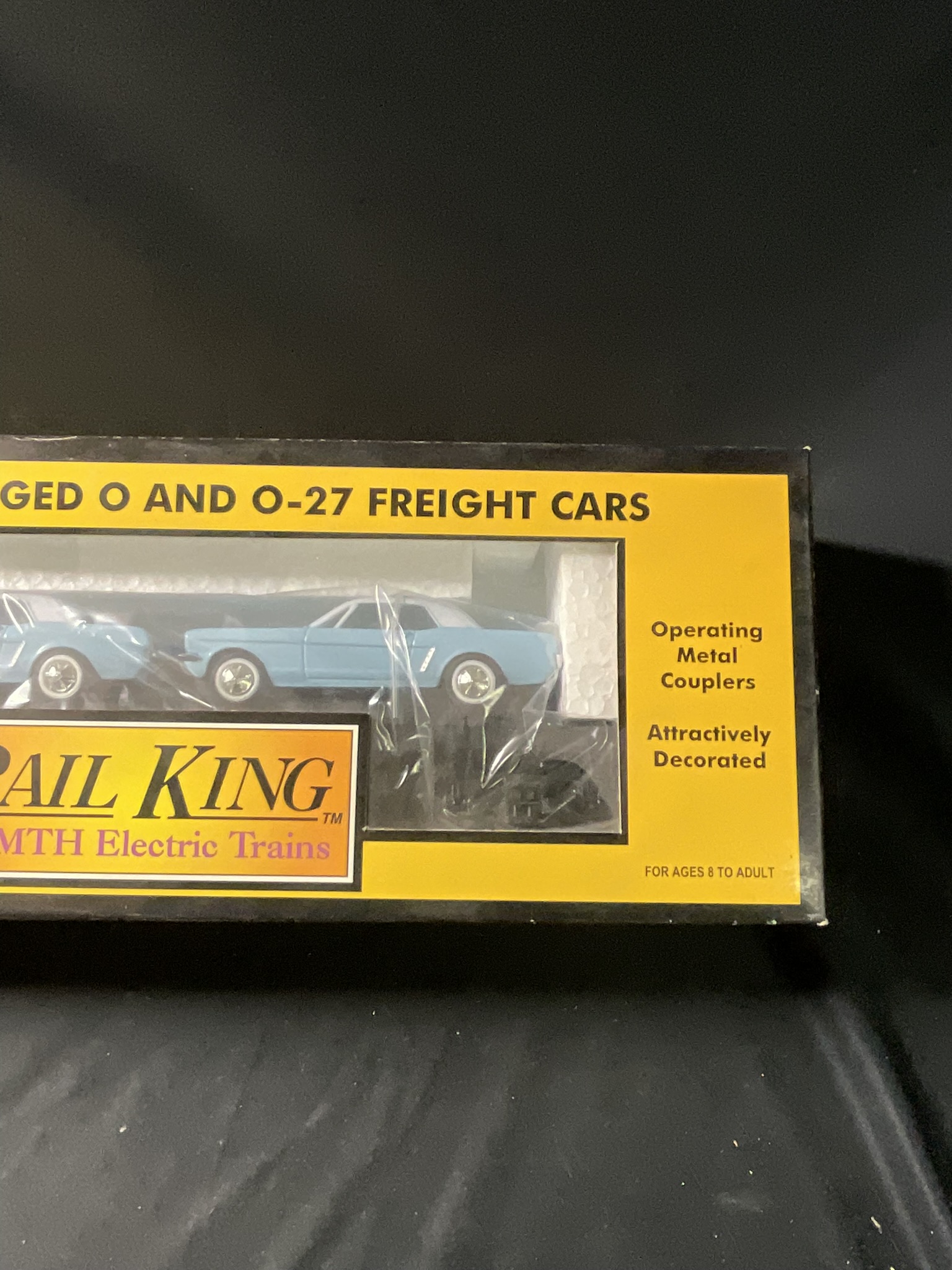 MTH Rail King O Gauge 30-7617 Auto Transport Flat Car with Ertl 1964 Mustangs