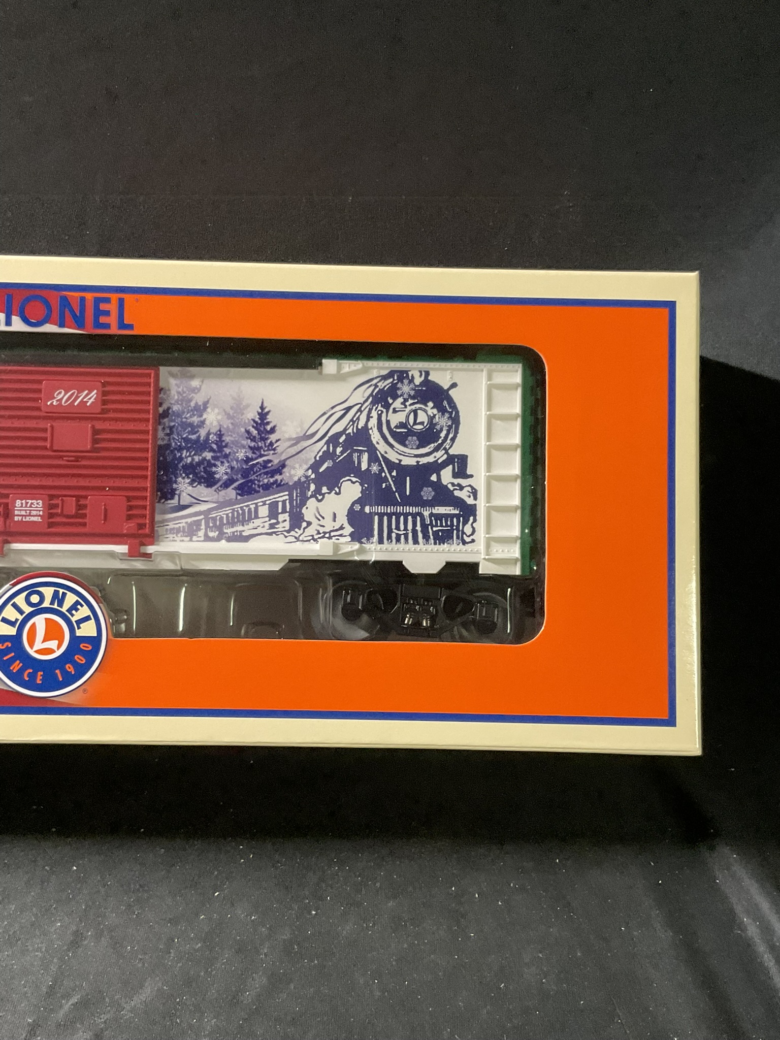 Lionel 2014 Christmas O Gauge Boxcar Model 6-81733