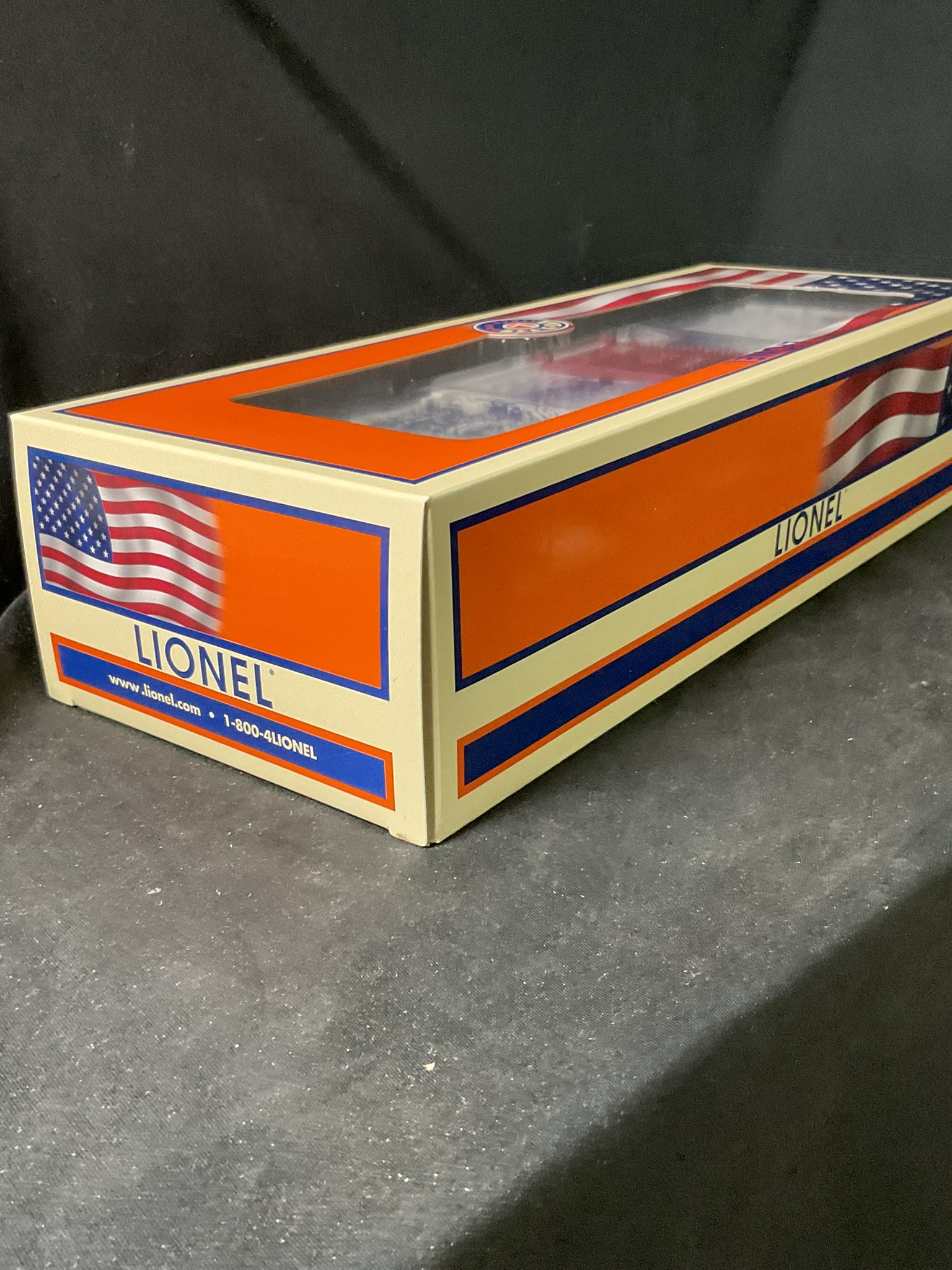 Lionel 2014 Christmas O Gauge Boxcar Model 6-81733