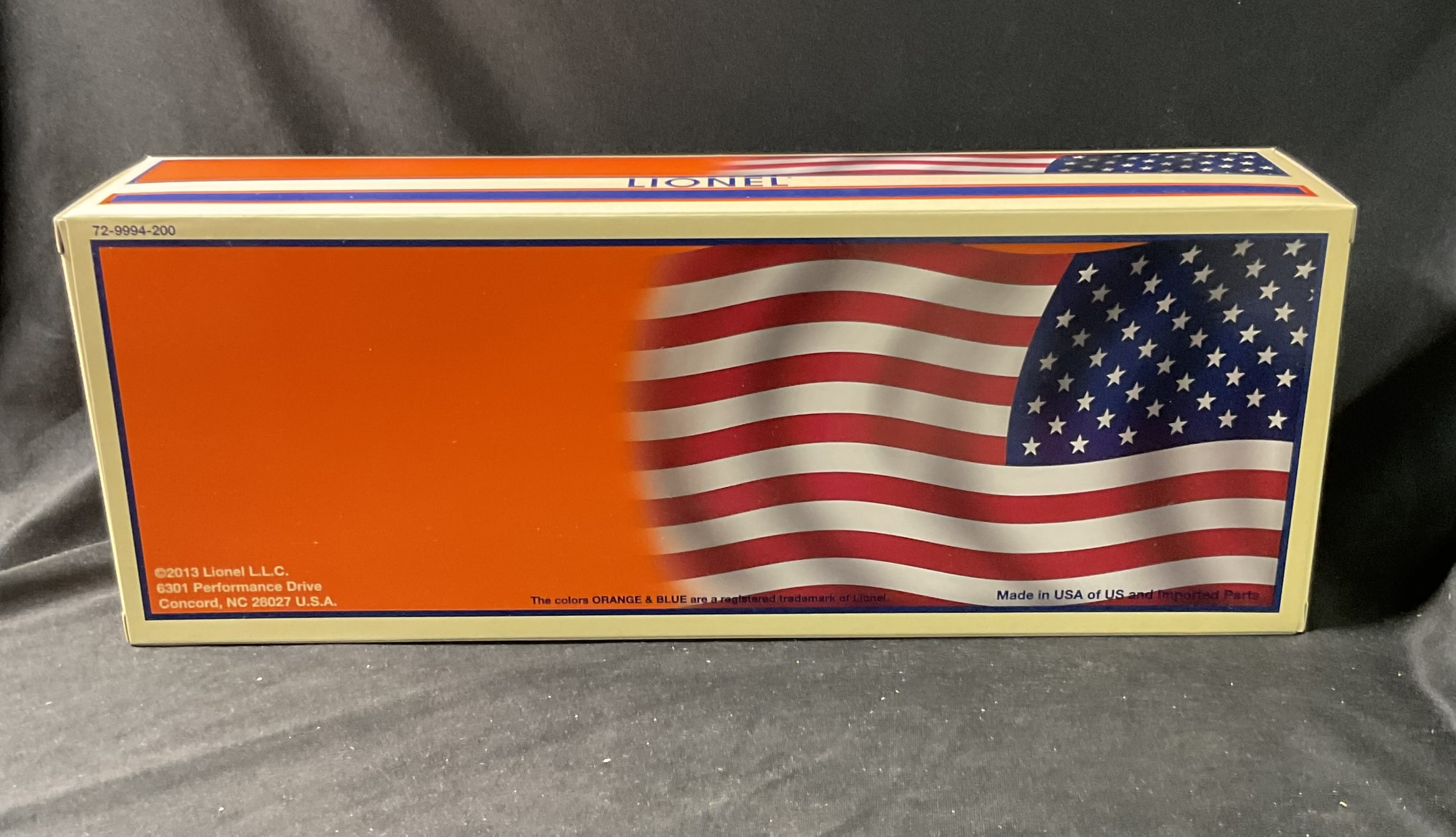 Lionel 2014 Christmas O Gauge Boxcar Model 6-81733