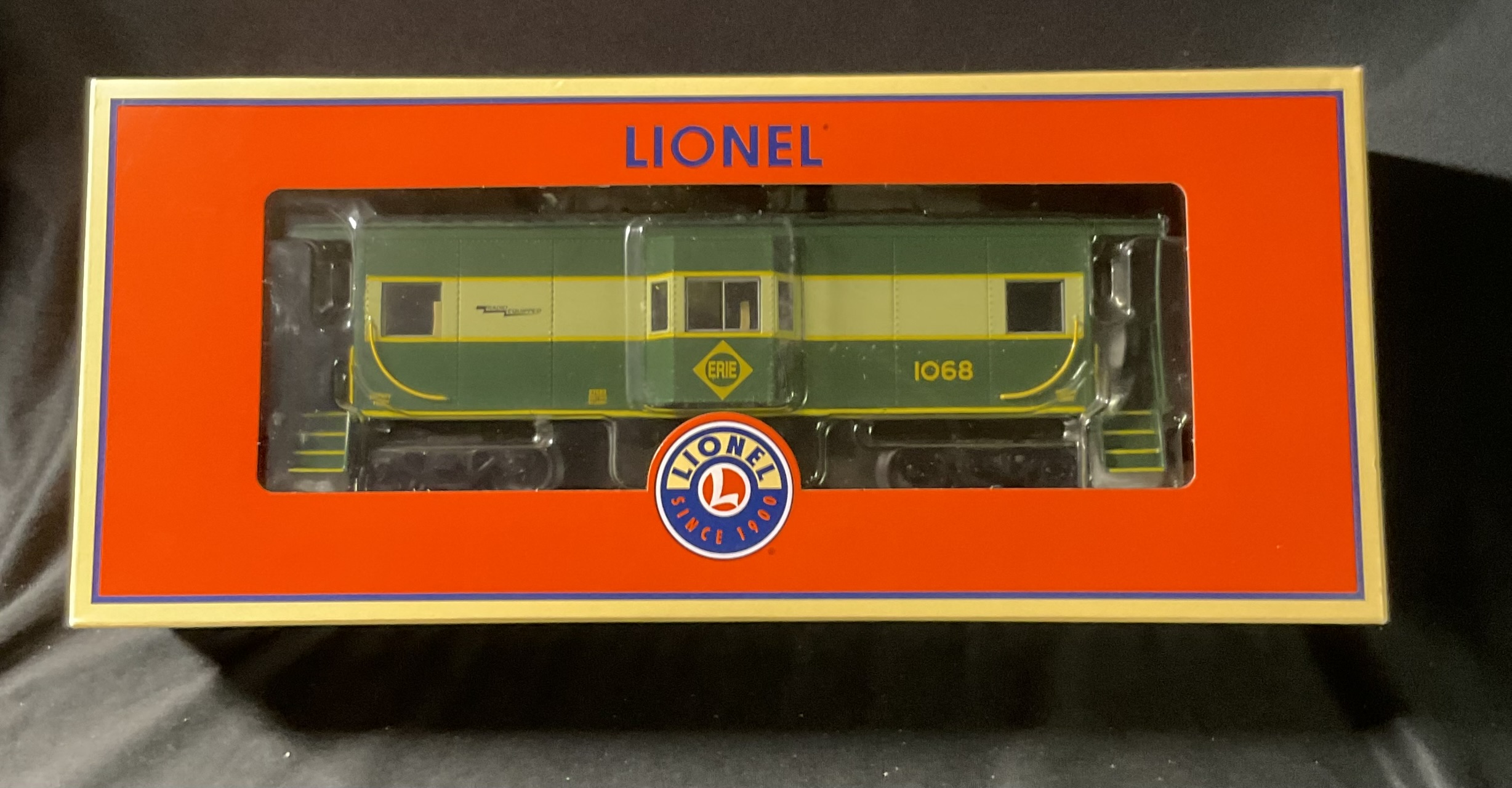 Lionel 6-27683 O Gauge Erie Norfolk Southern Heritage Bay Window Caboose 1068