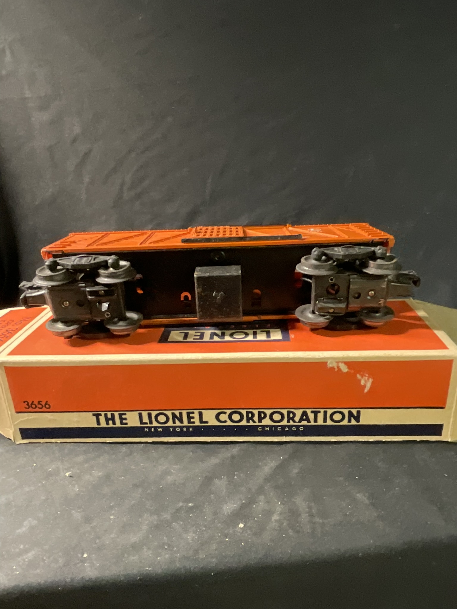 Lionel Postwar O-Gauge No. 3656 Operating Cattle Car with Original Box
