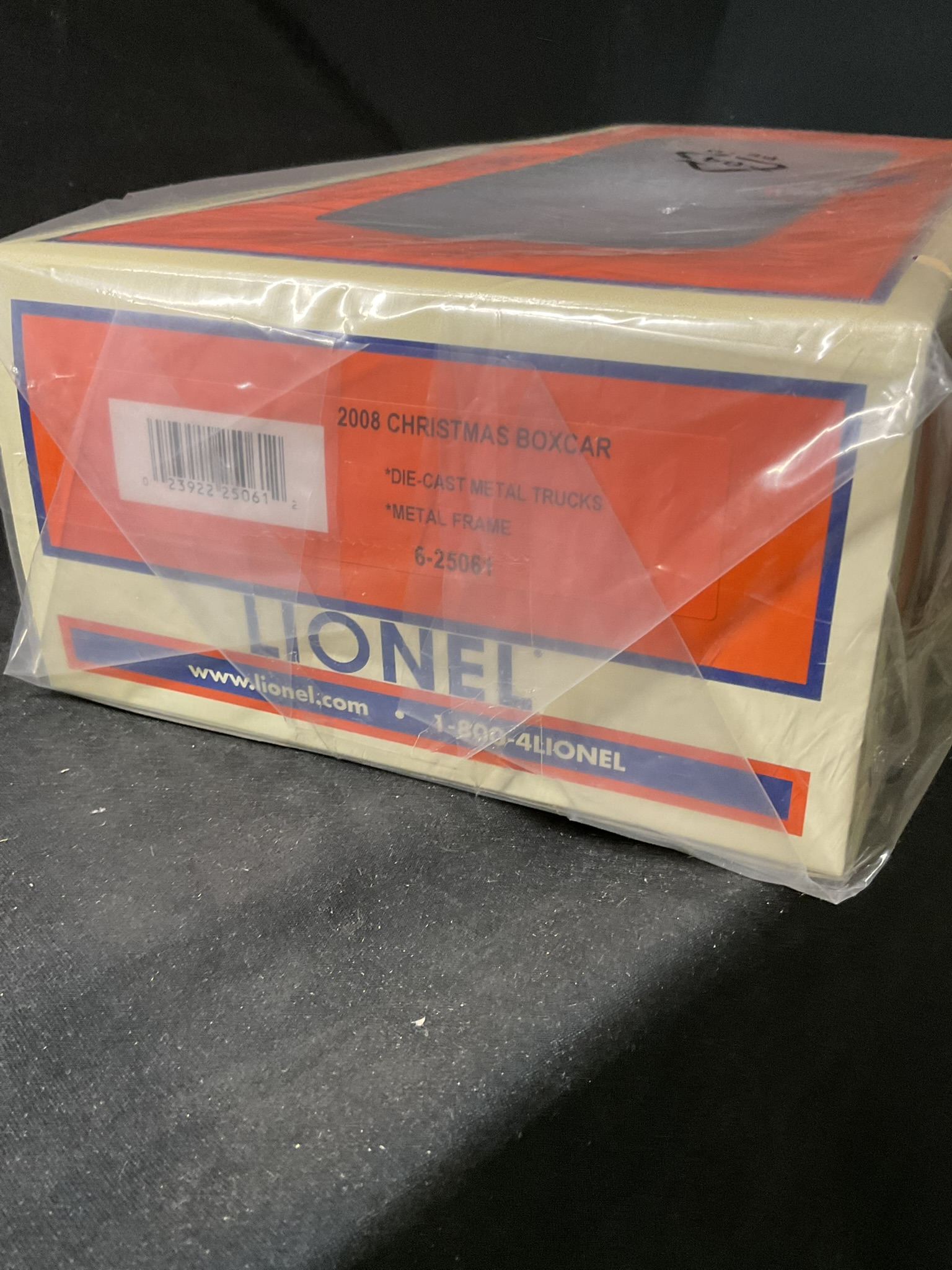 Lionel 2008 Christmas Boxcar Model 6-25061