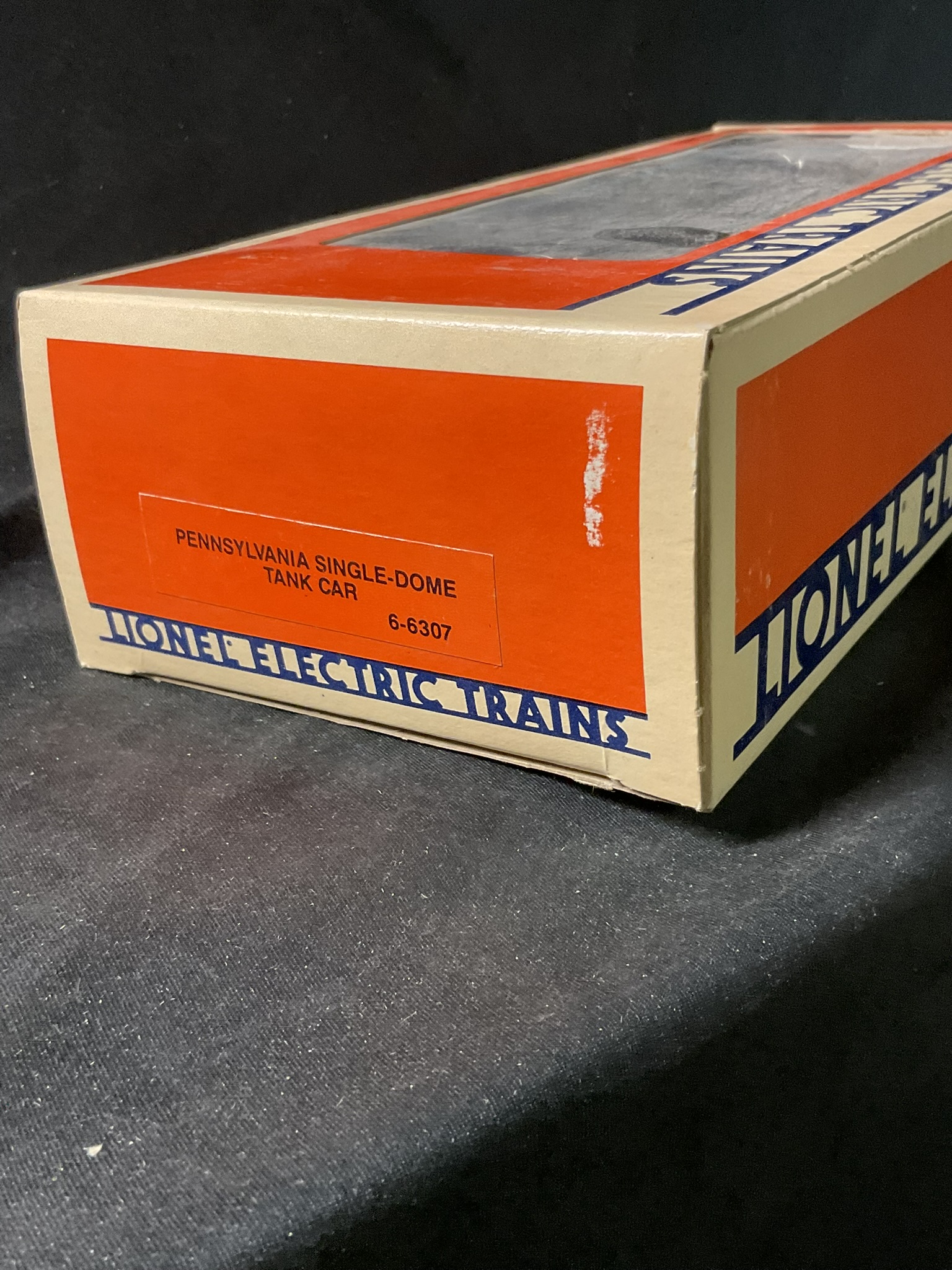Lionel Pennsylvania Single-Dome Tank Car 6-6307 with Original Box