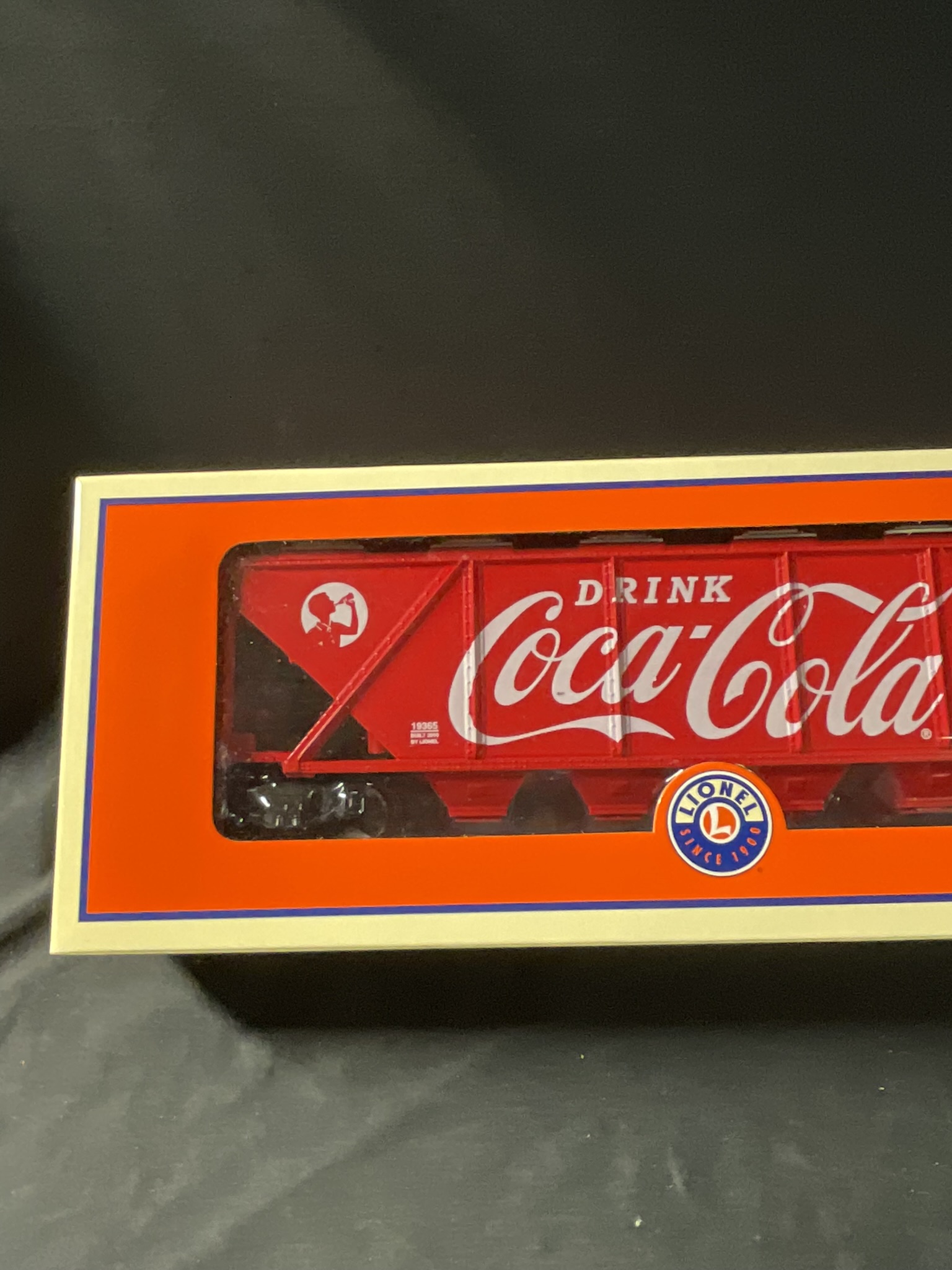 Lionel 6-19365 O-Gauge Coca-Cola Hopper Car with Original Box