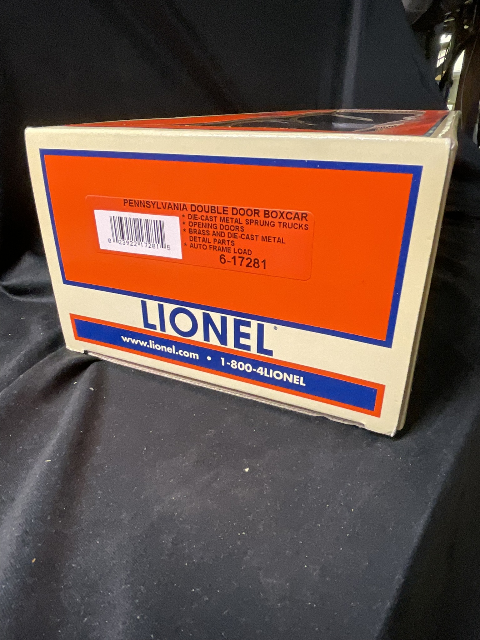 Lionel 6-17281 O Gauge Pennsylvania Railroad Double Door Boxcar