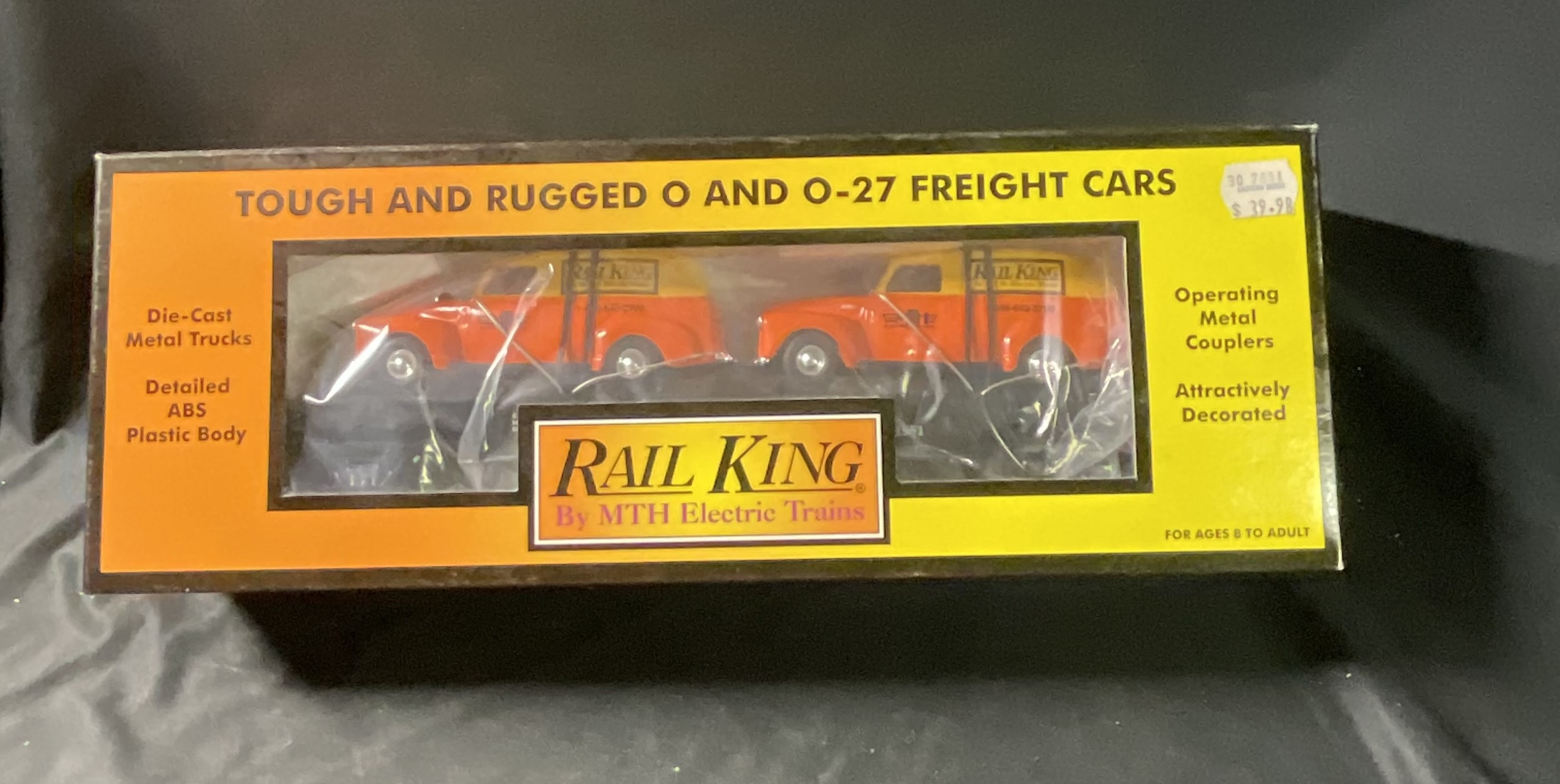Rail King by MTH Electric Trains 30-7681 Flat Car with two ERTL 1951 Panel Vans