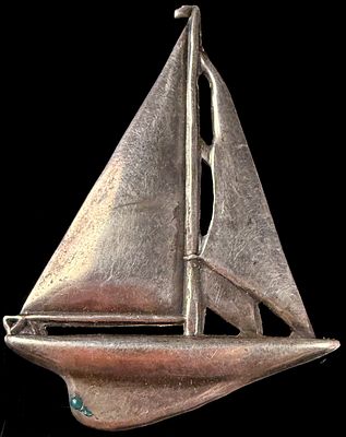 Vintage Sterling Silver Stylized Sailboat Brooch. This vintage sterling silver brooch is 