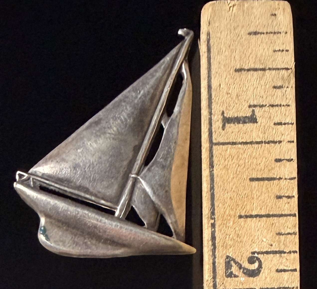 Vintage Sterling Silver Stylized Sailboat Brooch