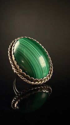Navajo Sterling Silver and Malachite Statement Ring by Larry Temick. A Navajo-crafted 