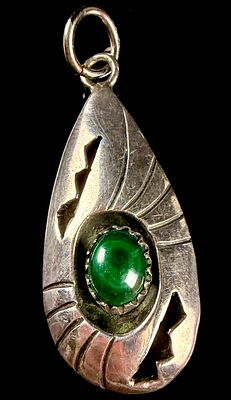 Vintage Navajo Sterling Silver Pendant with Green Stone Cabochon. This teardrop-shaped pendant 