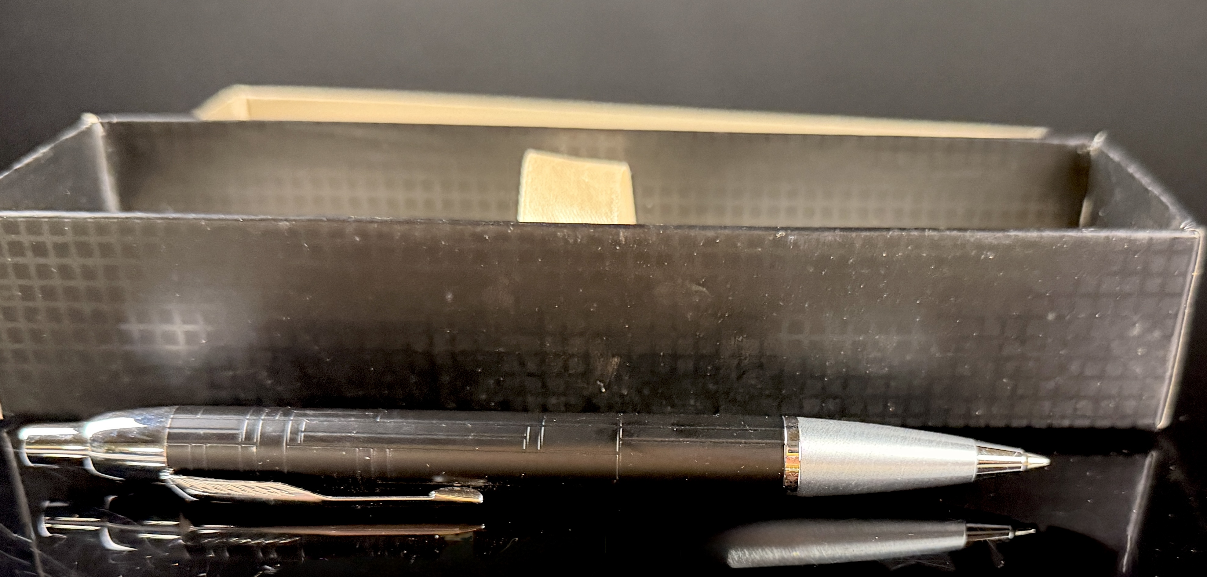 Parker Urban Premium Matte Black Lacquered Ballpoint Pen with Chrome Trim and Box