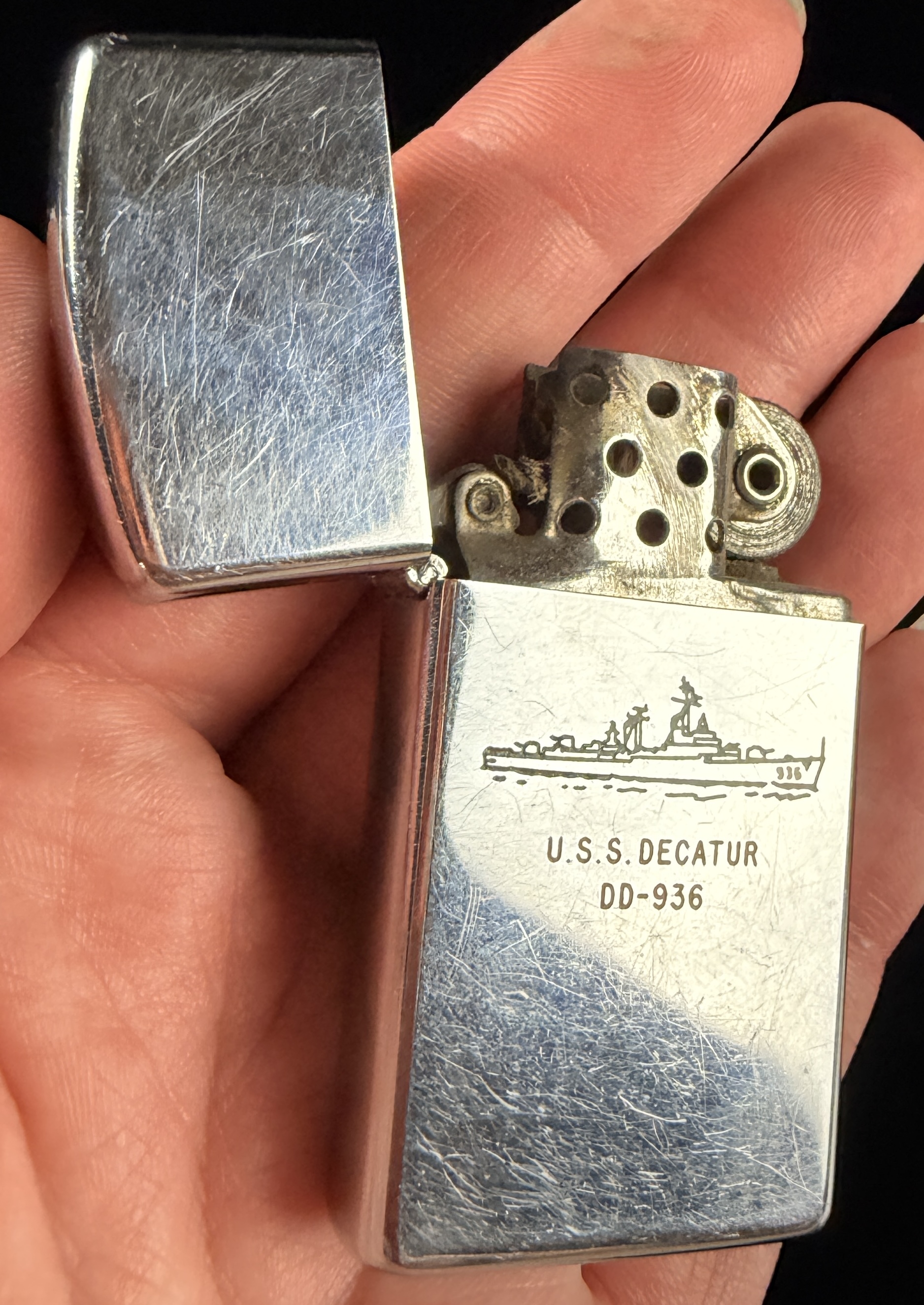 Vintage US Navy Zippo Windproof Lighter USS Decatur DD-936