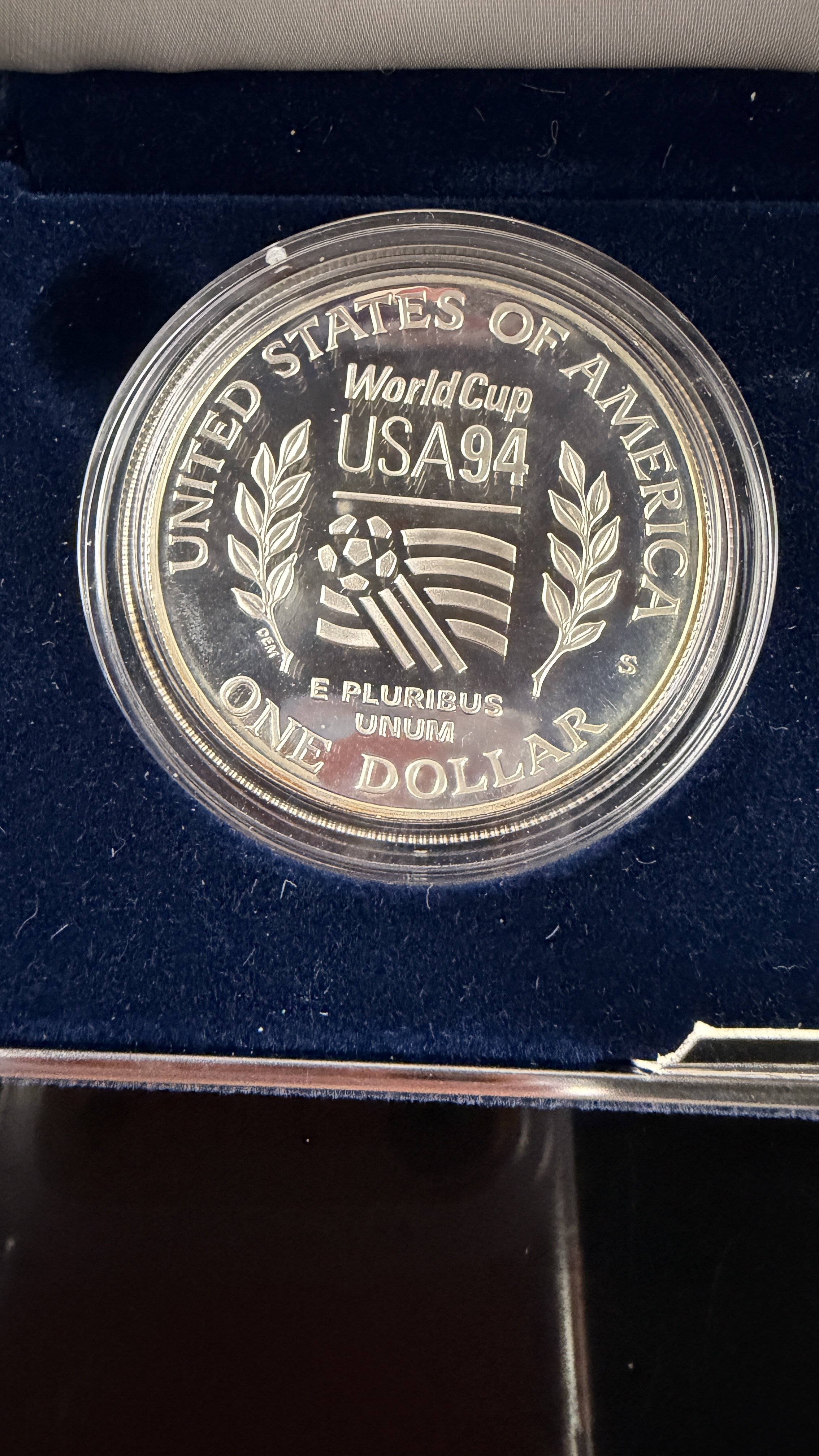 90% Silver Pair of 1994 US World Cup USA Commemorative Proof Coins