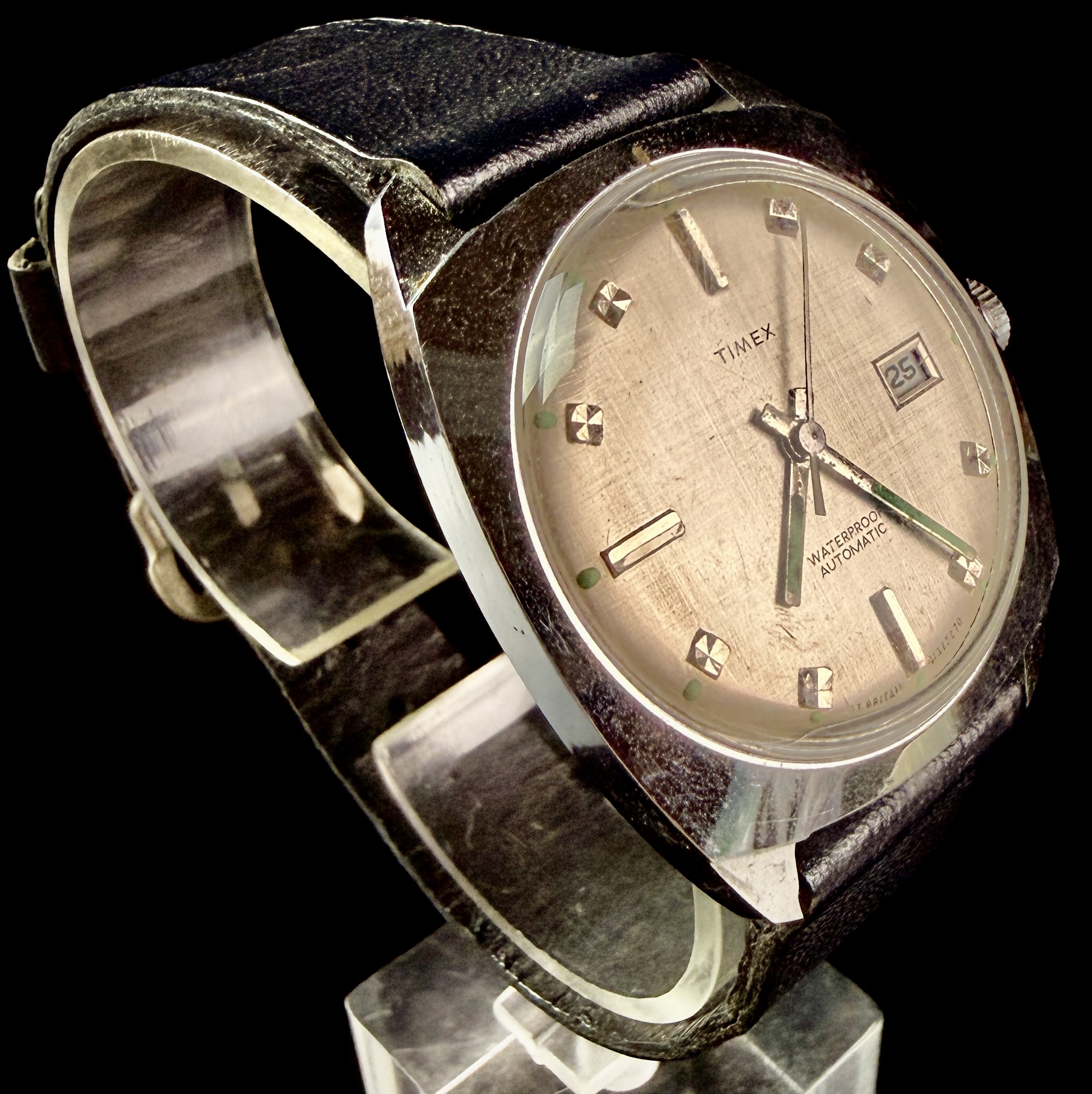 1970 Timex Viscount Automatic Date Wristwatch Reference 41373270