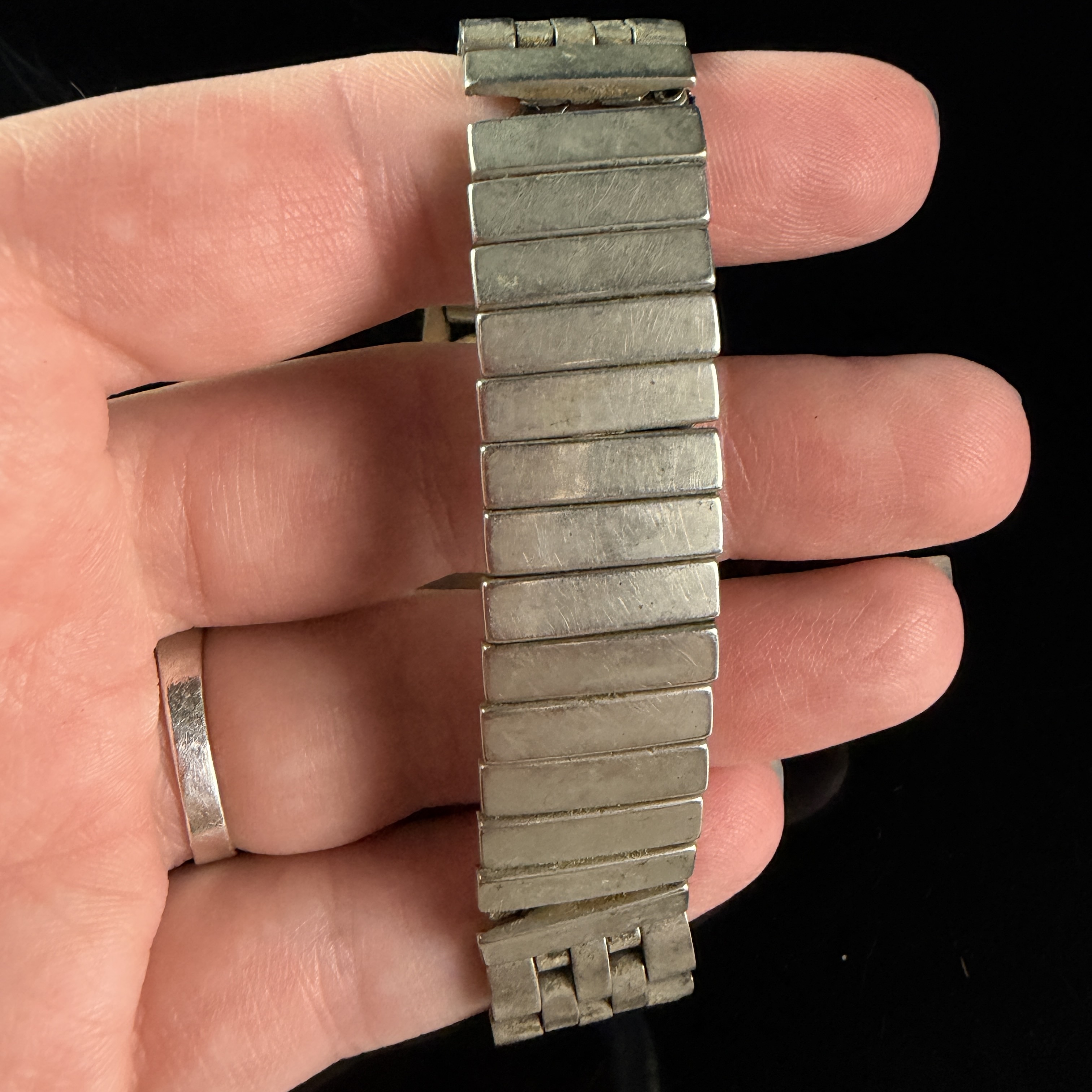 1974 Timex Marlin Mechanical Manual Wind Date Wristwatch, Reference 25410