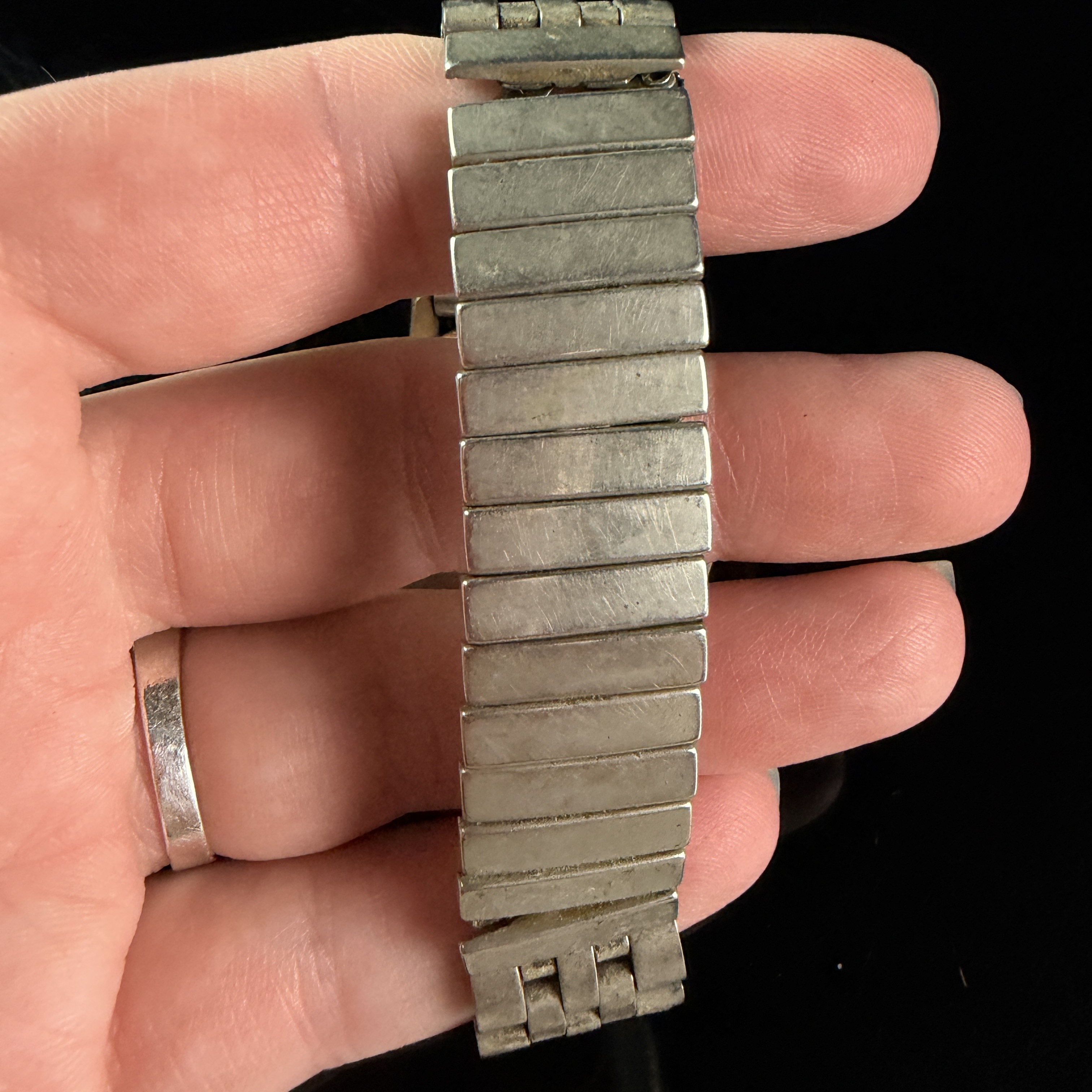 1974 Timex Marlin Mechanical Manual Wind Date Wristwatch, Reference 25410