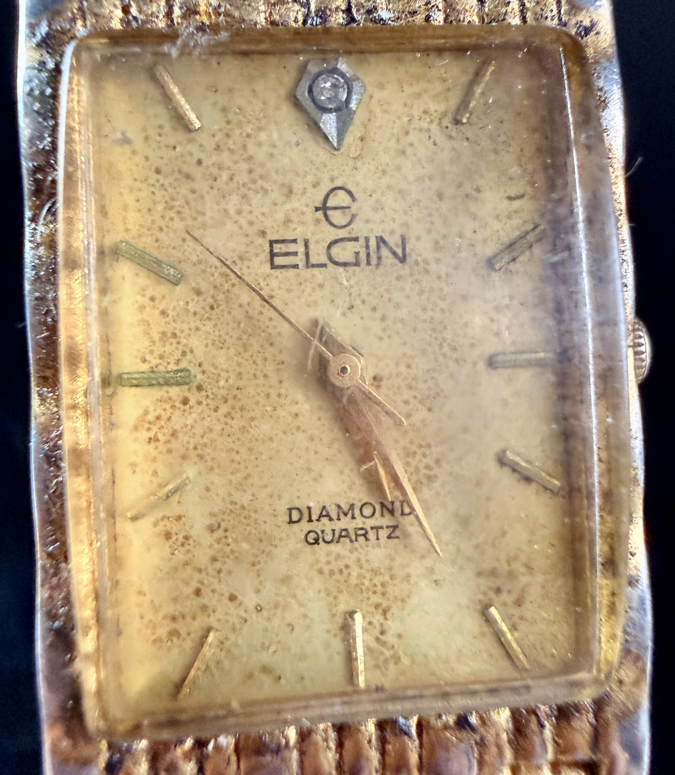 Elgin Diamond Quartz Tank Watch Reference FM1186 2035