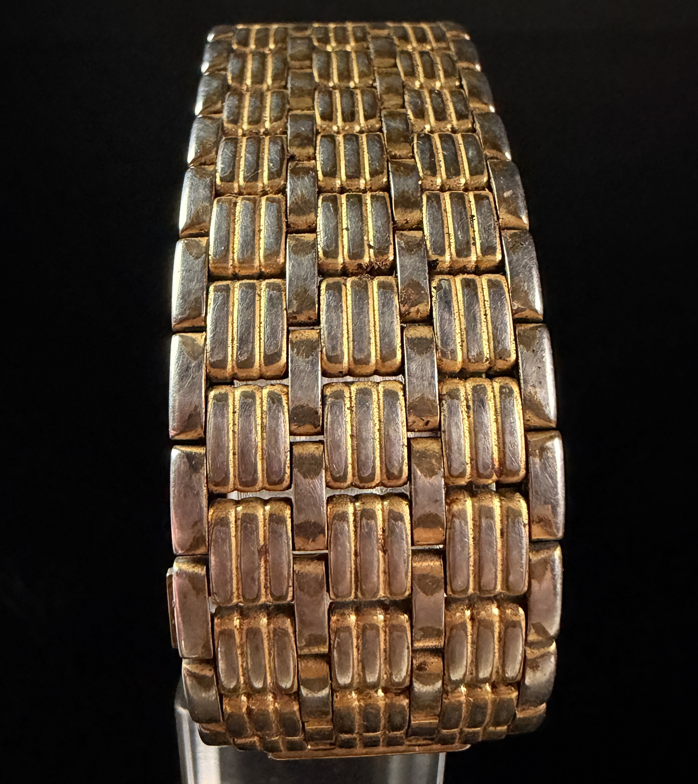Elgin Diamond Quartz Tank Watch Reference FM1186 2035