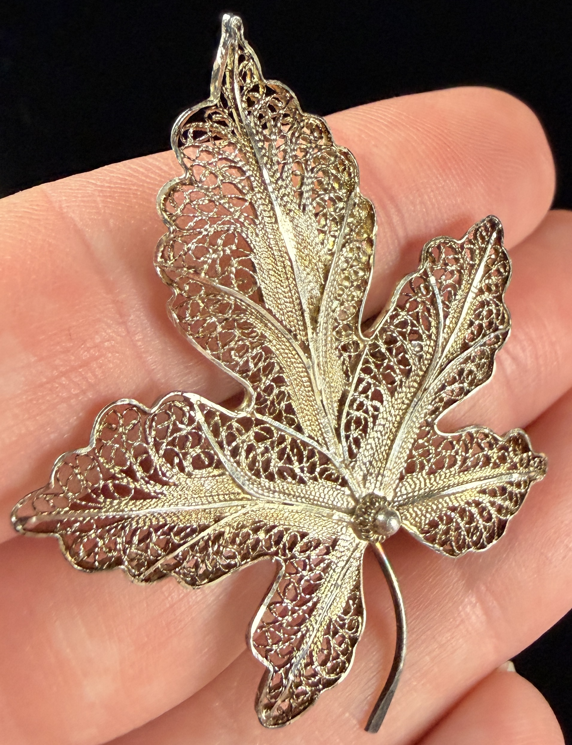 Silver Filigree Maple Leaf Brooch with Rotating Safety Catch